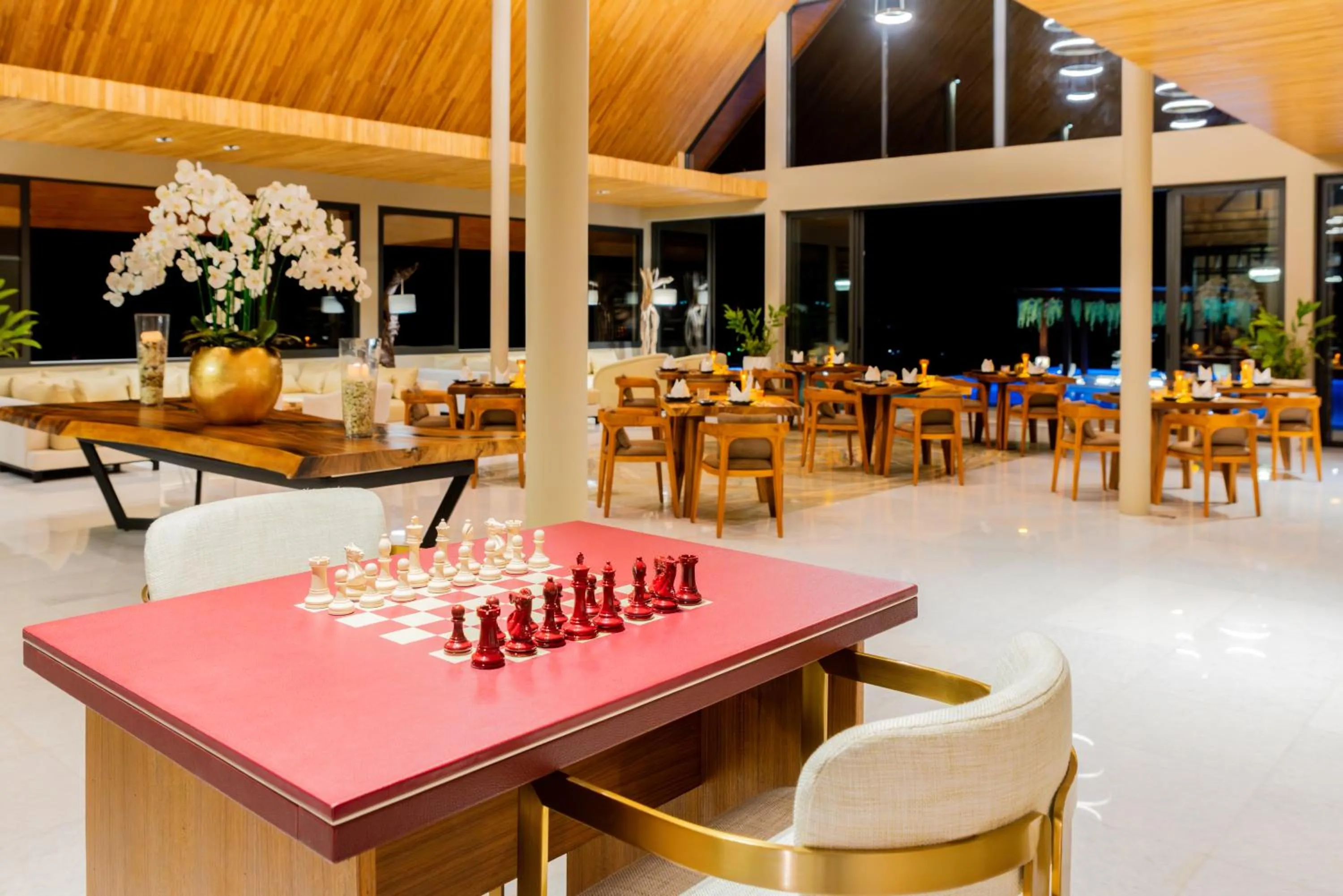 Restaurant/places to eat in Ida B Domain Resort