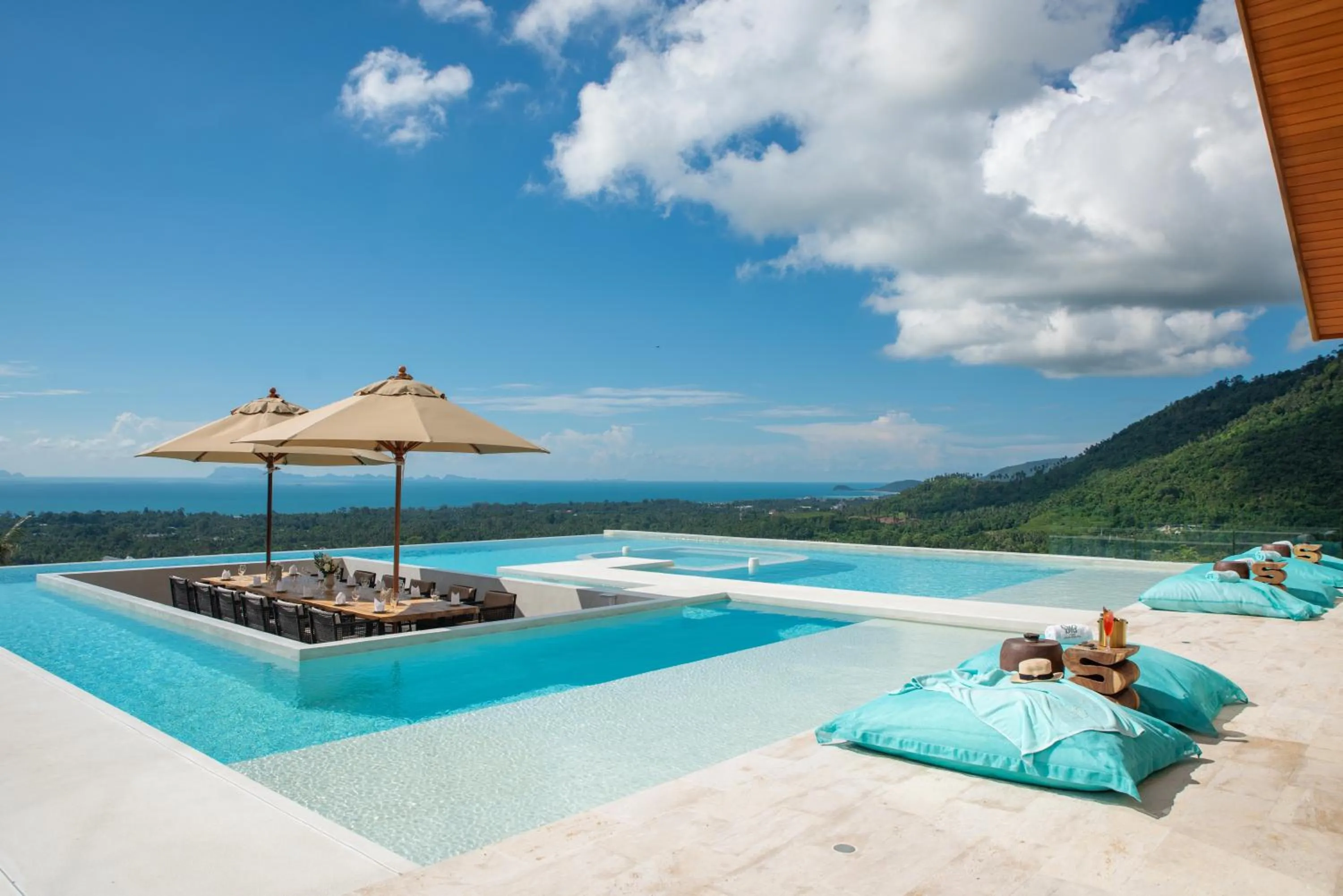 Restaurant/places to eat in Ida B Domain Resort