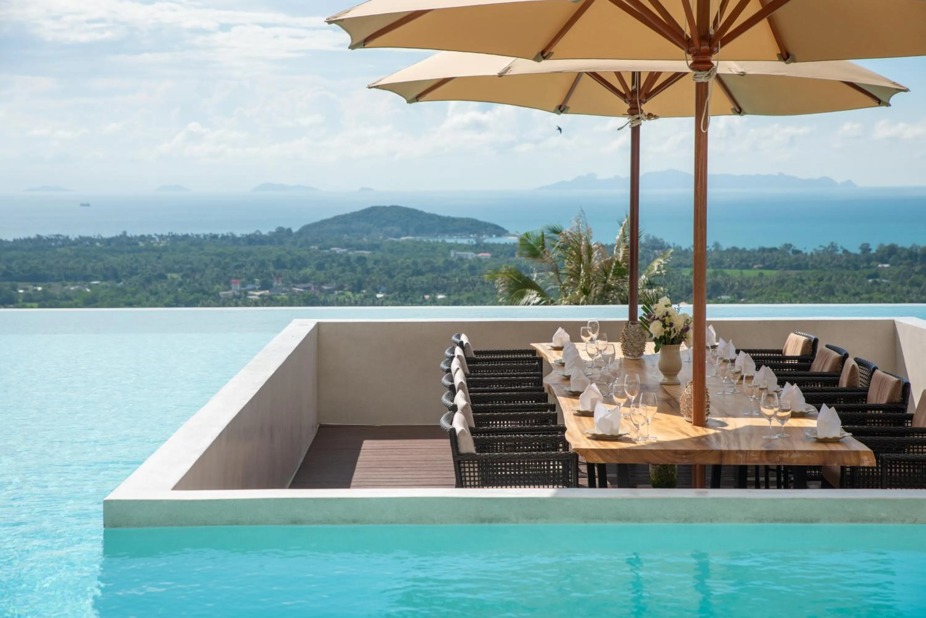 Restaurant/places to eat in Ida B Domain Resort