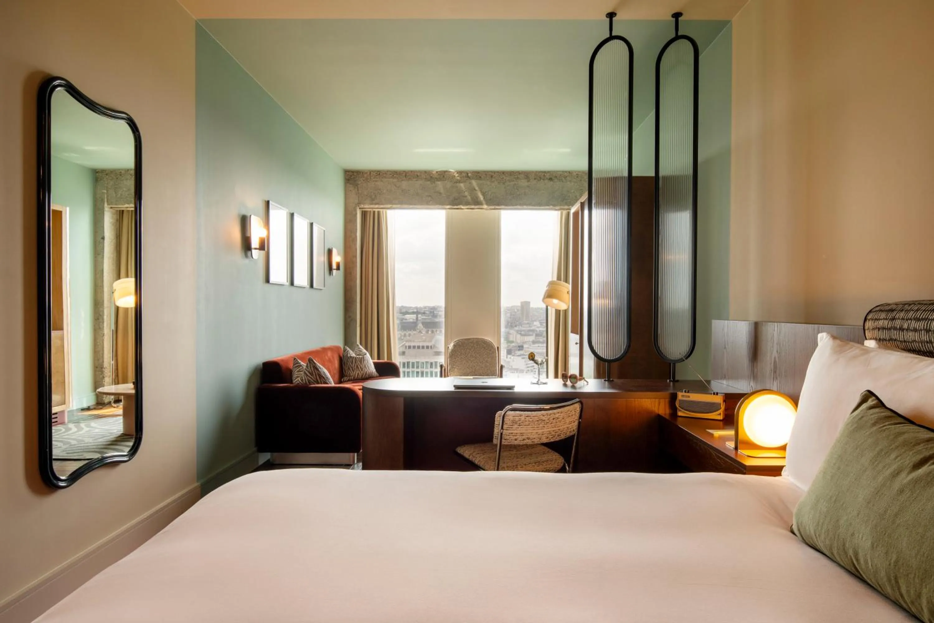 Bedroom, Bed in The Hoxton, Brussels