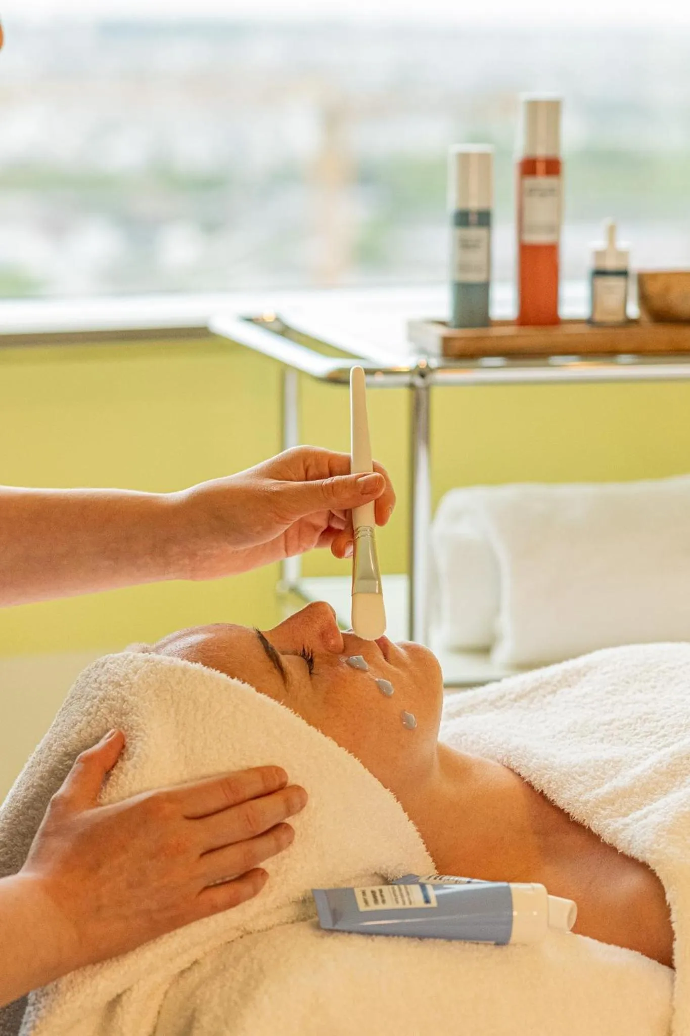 Massage in Too Hotel & Spa Paris - MGallery Collection