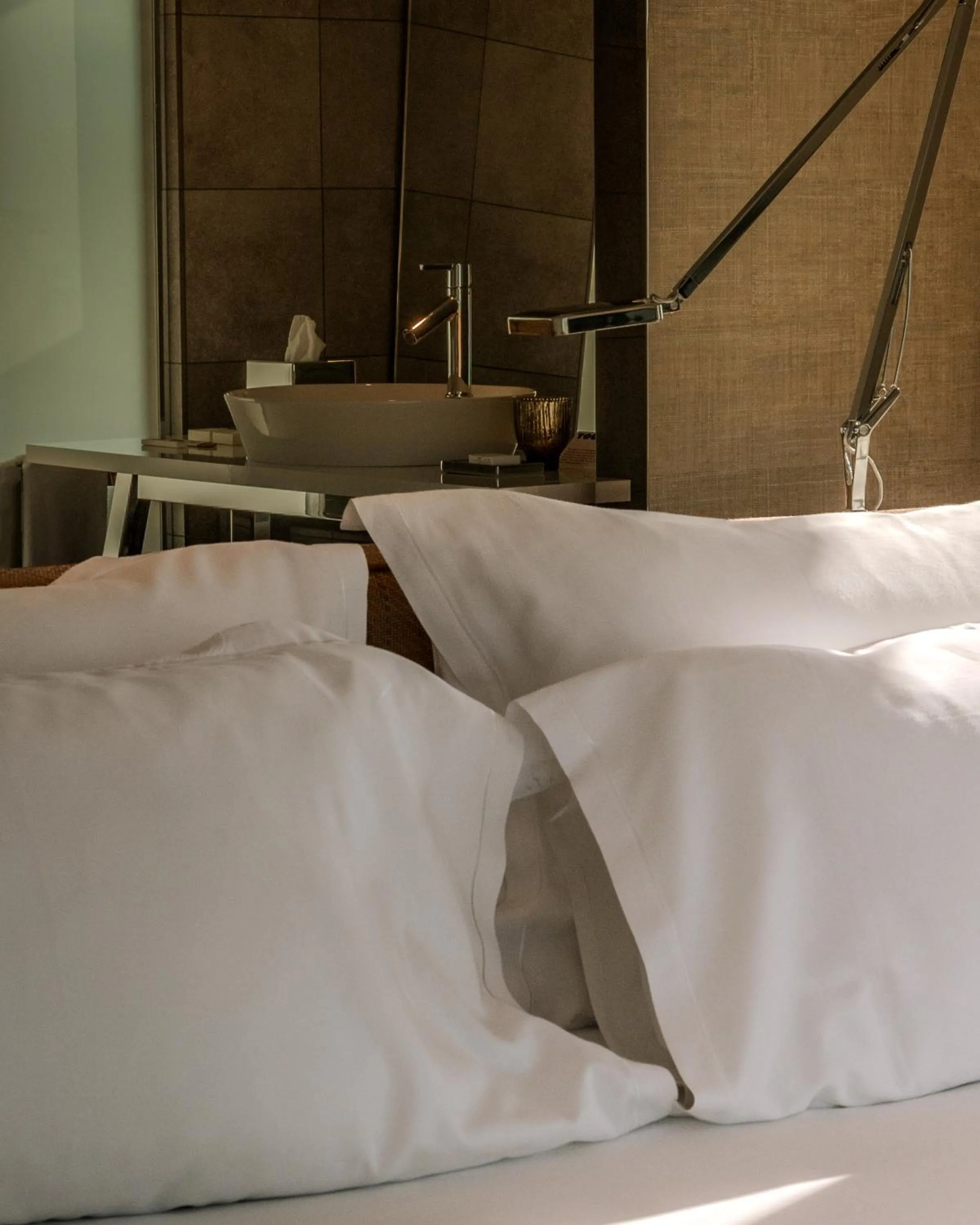 Bed in Too Hotel & Spa Paris - MGallery Collection