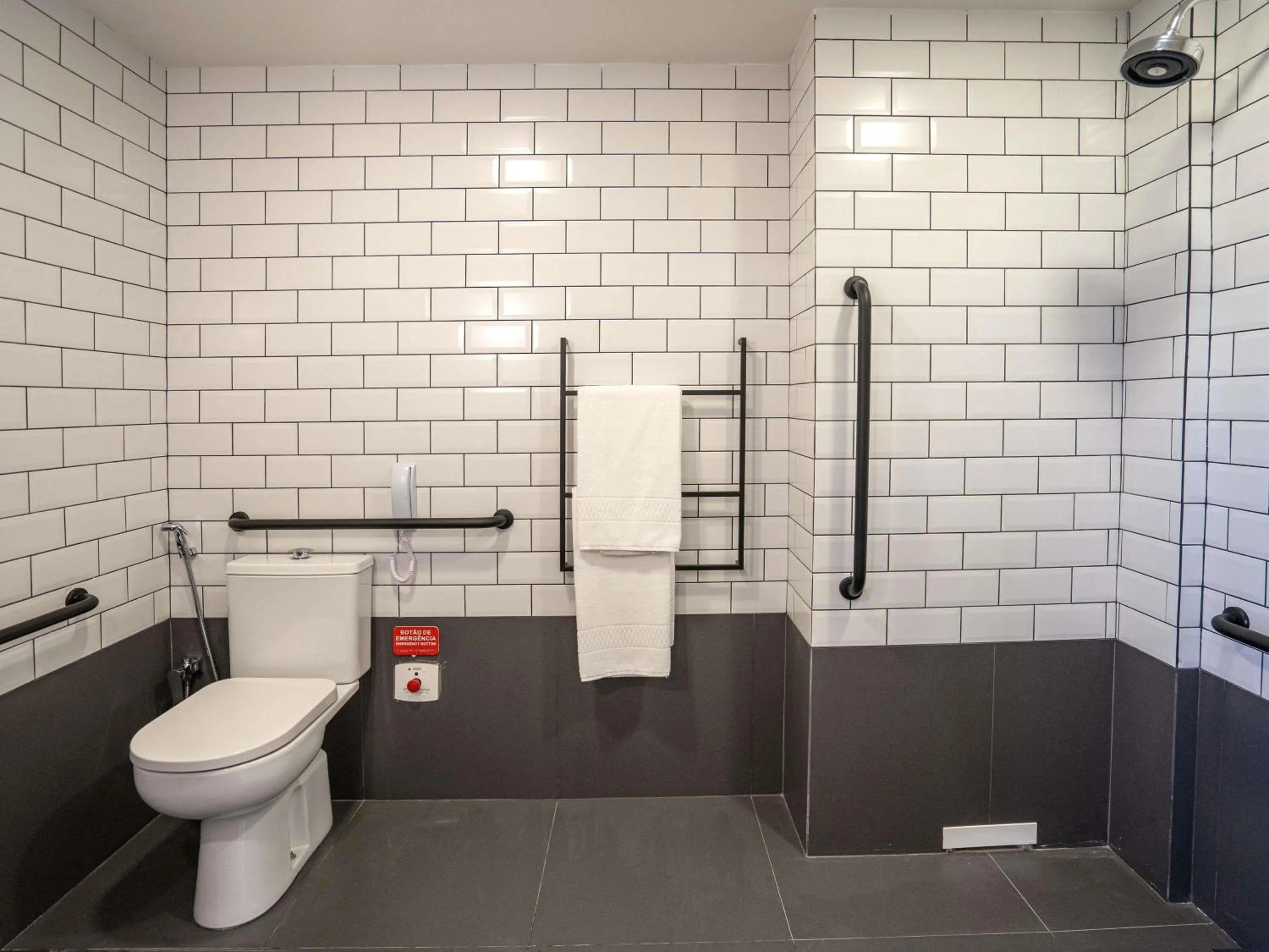 Bedroom in ibis Guarapuava