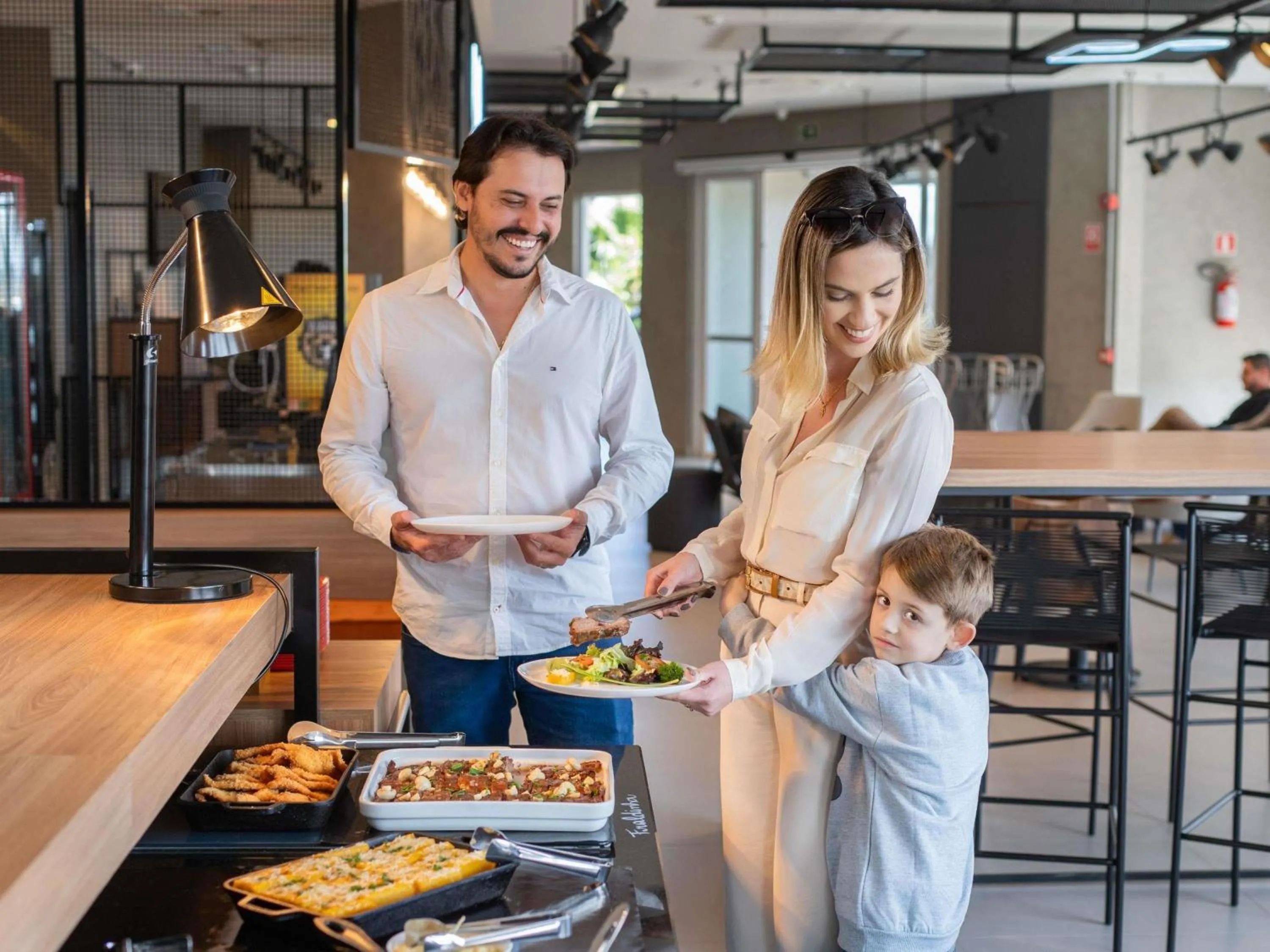 Restaurant/places to eat in ibis Guarapuava