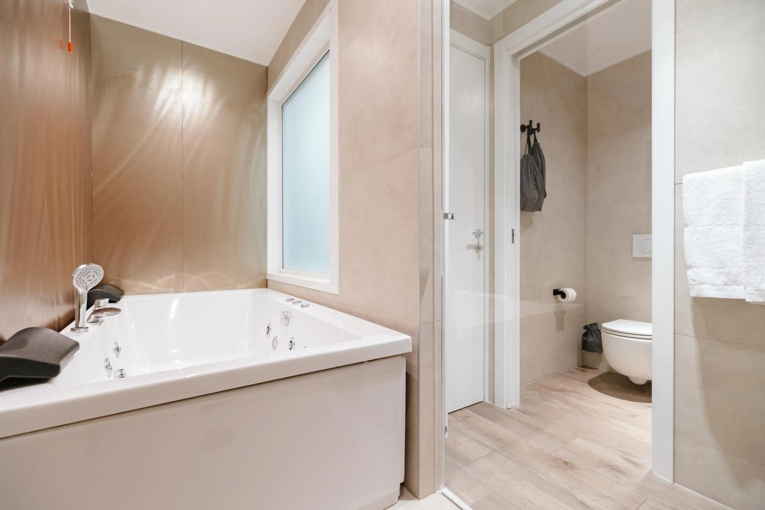 Bathroom in Montenapoleone Suites