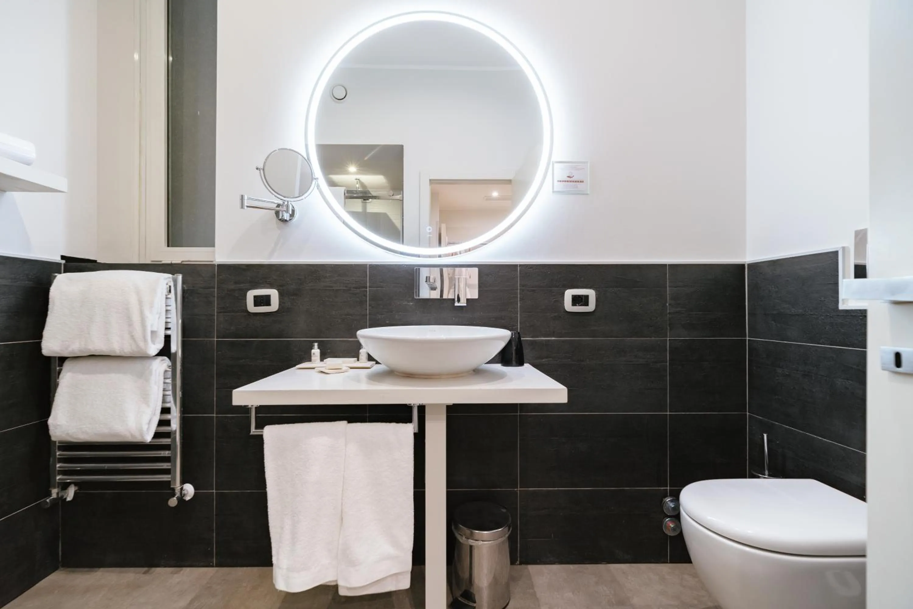 Bathroom in Montenapoleone Suites