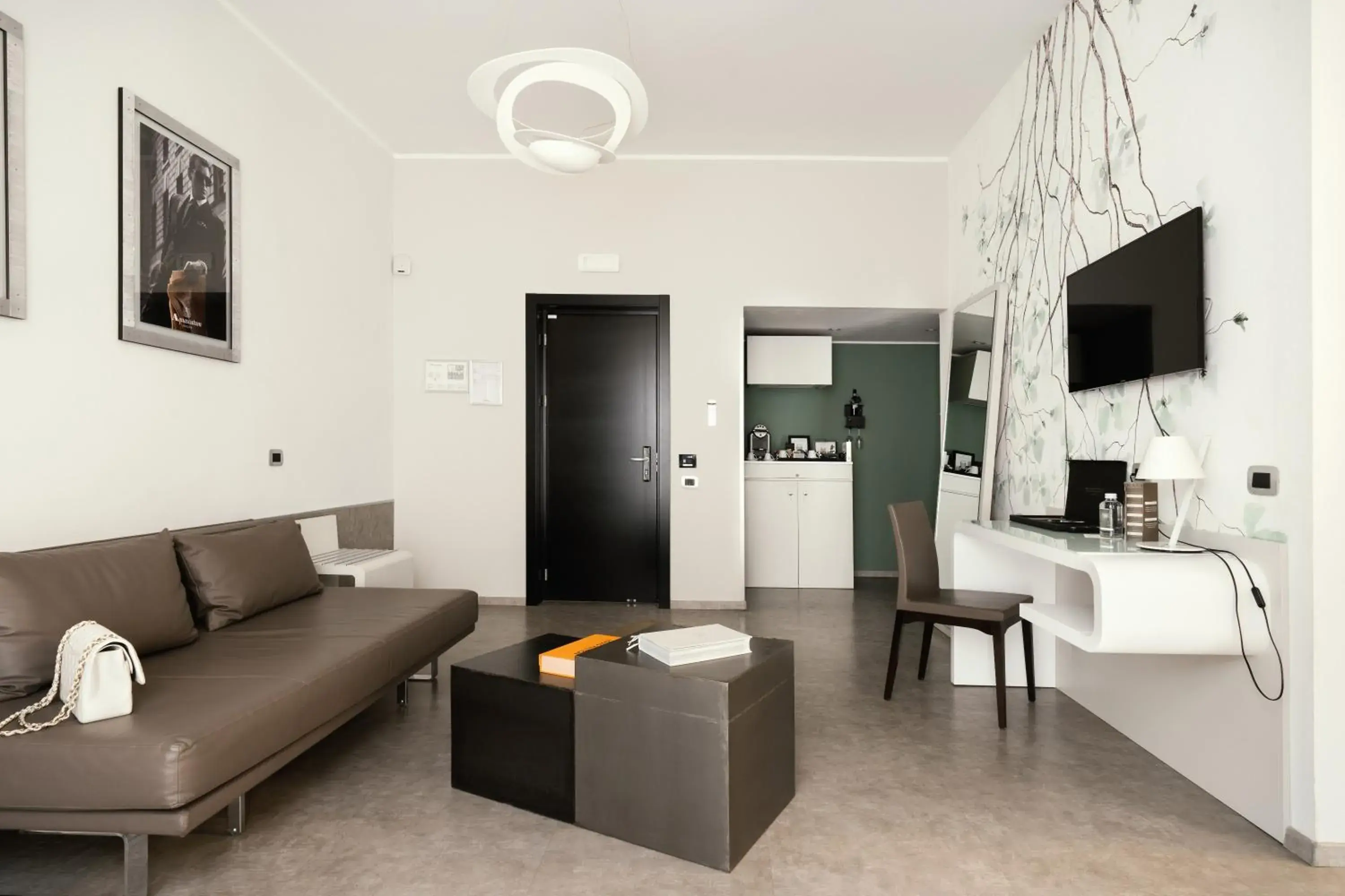 Classic Suite in Montenapoleone Suites Classic Suite in Montenapoleone Suites