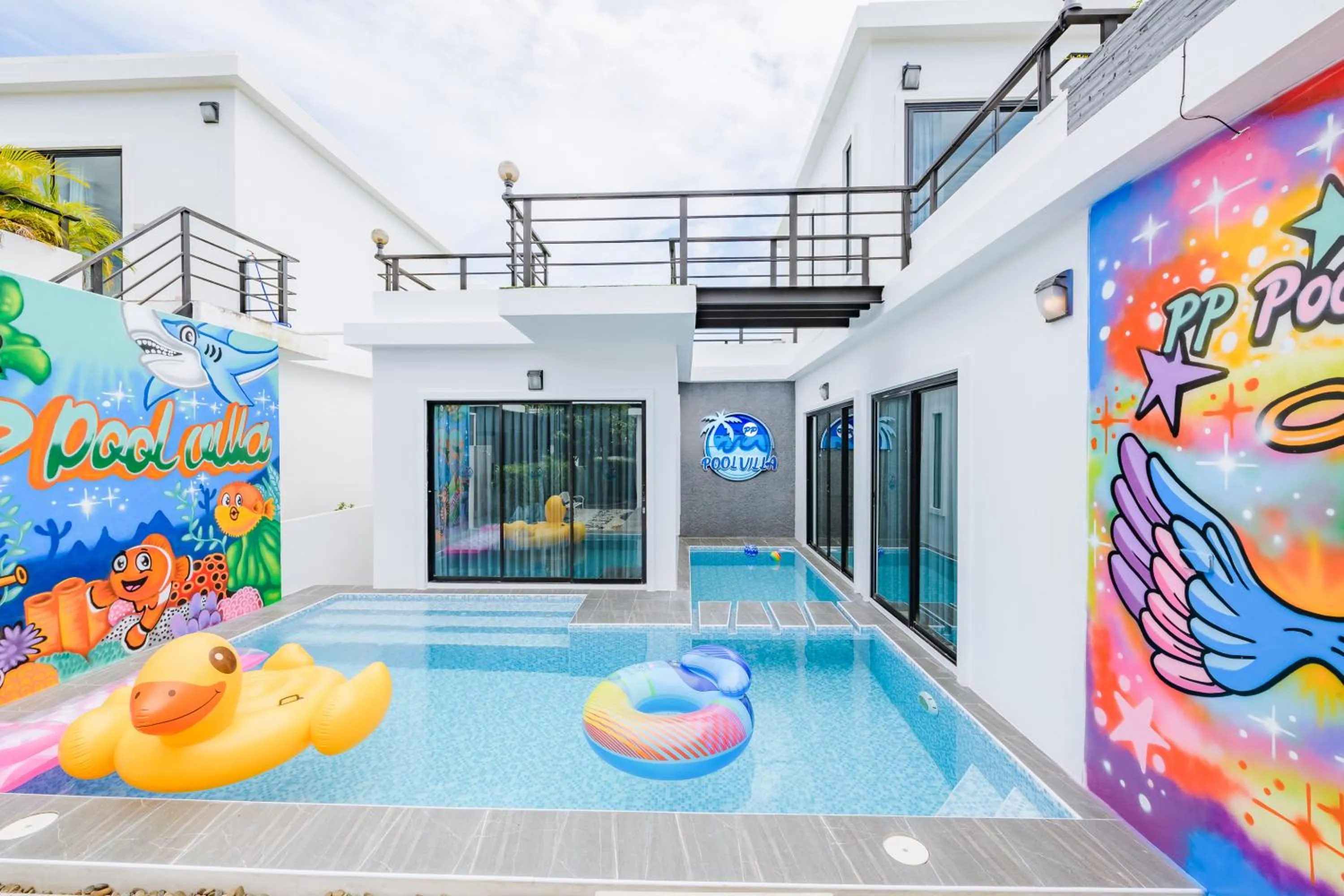 Swimming pool in PP Pool Villa Huahin