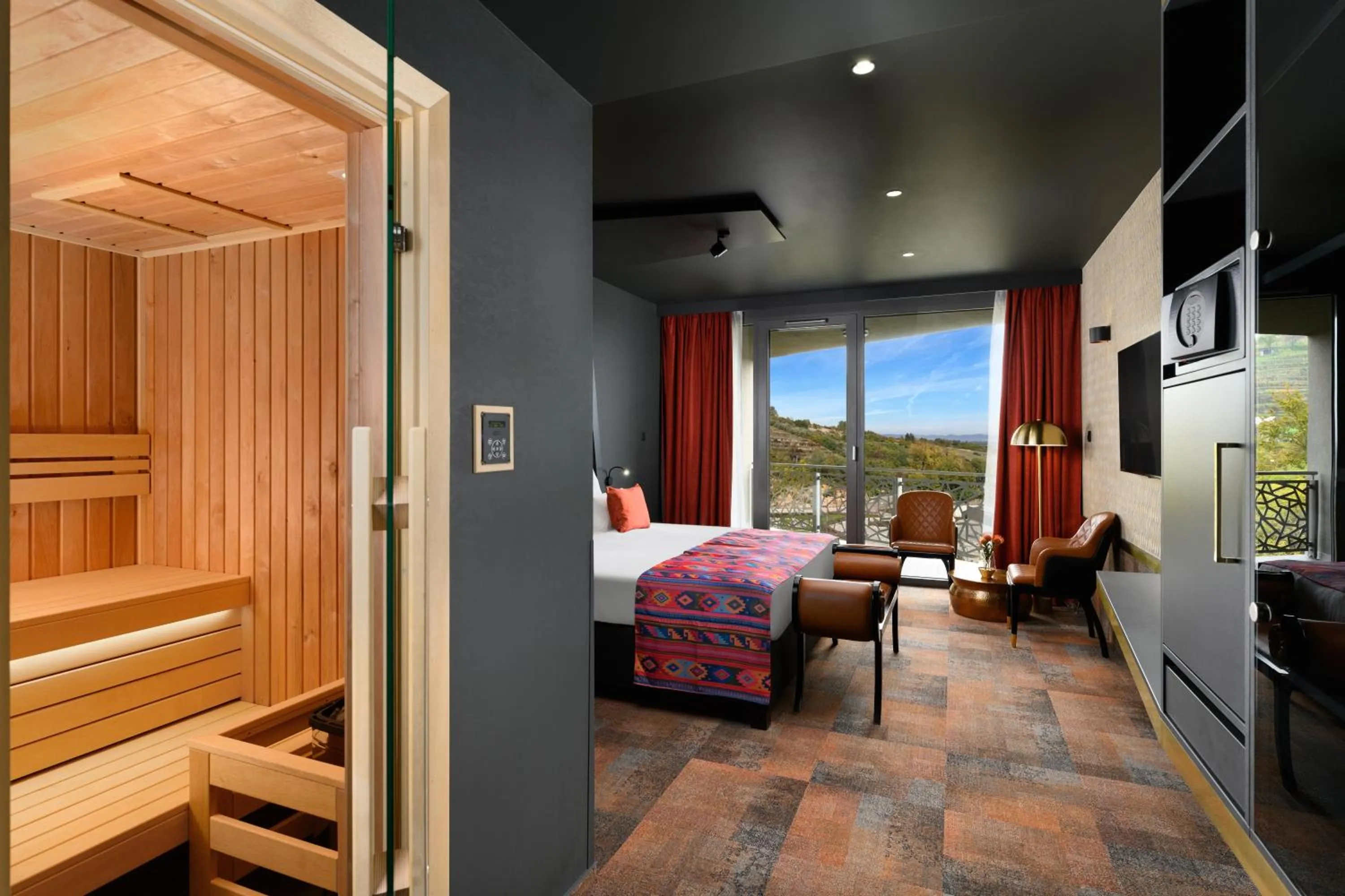 Bedroom, Bed in Minaro Hotel Tokaj - MGallery Collection