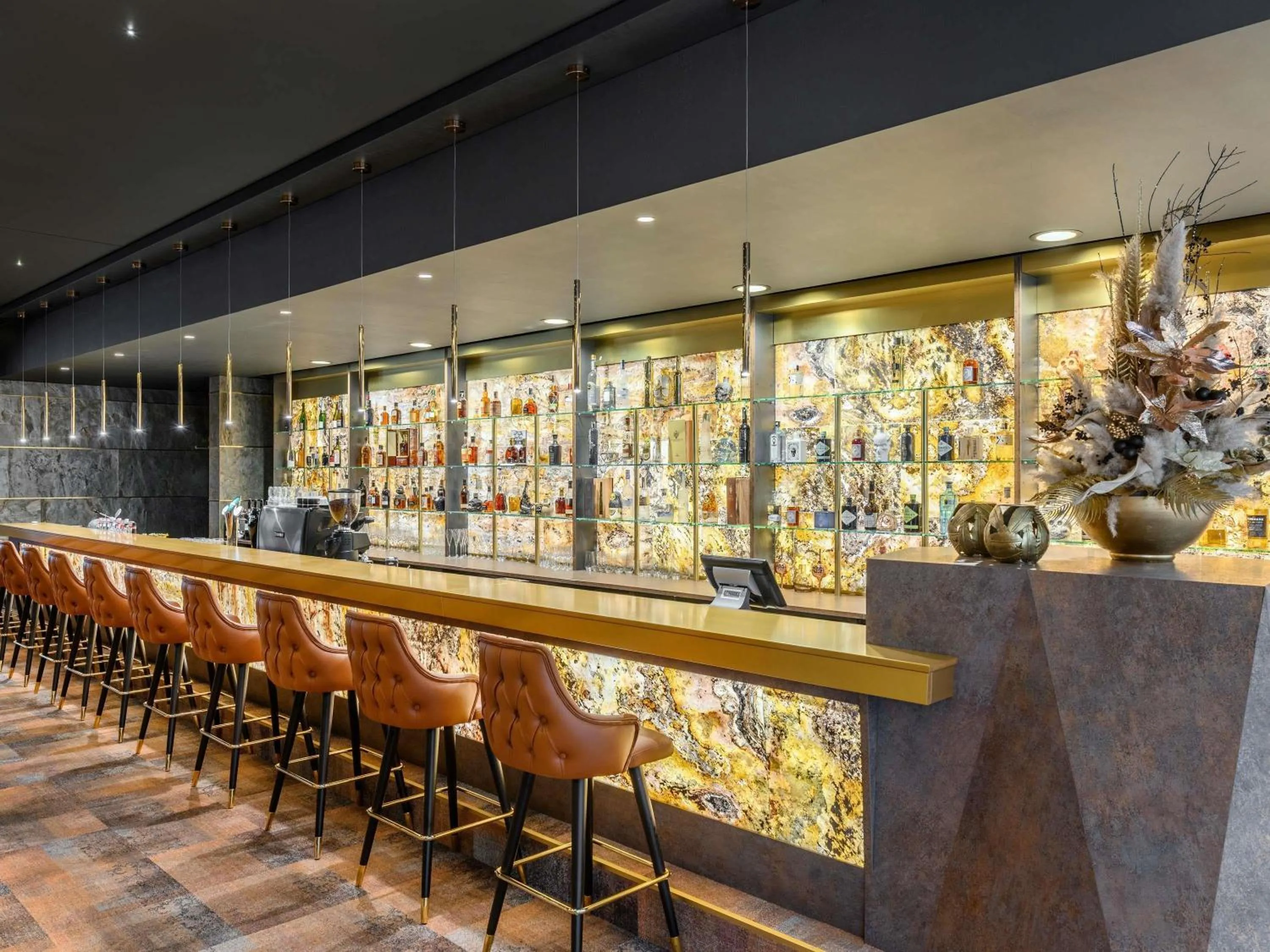 Lounge or bar in Minaro Hotel Tokaj - MGallery Collection