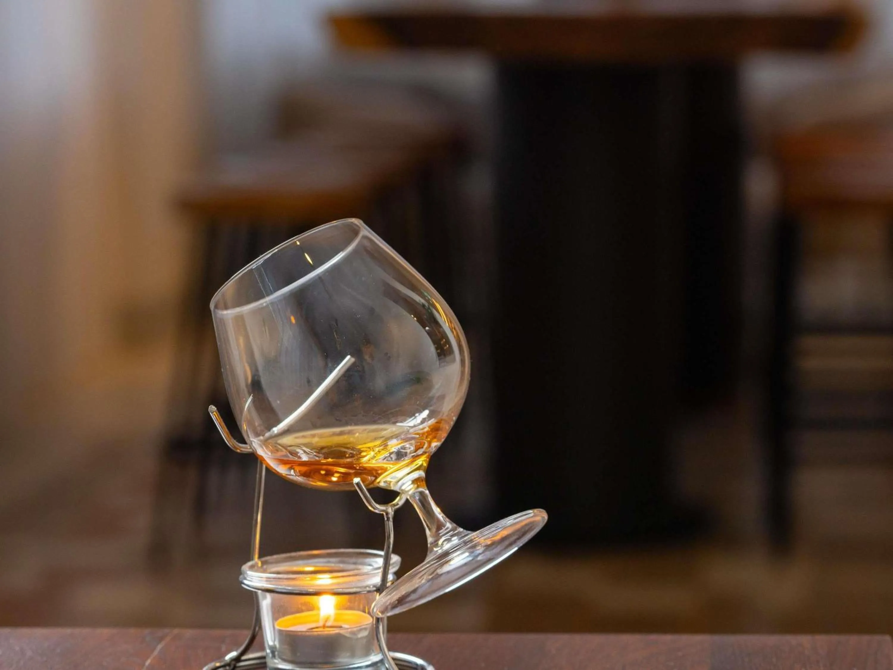 Lounge or bar in Mercure Conacul Cozieni