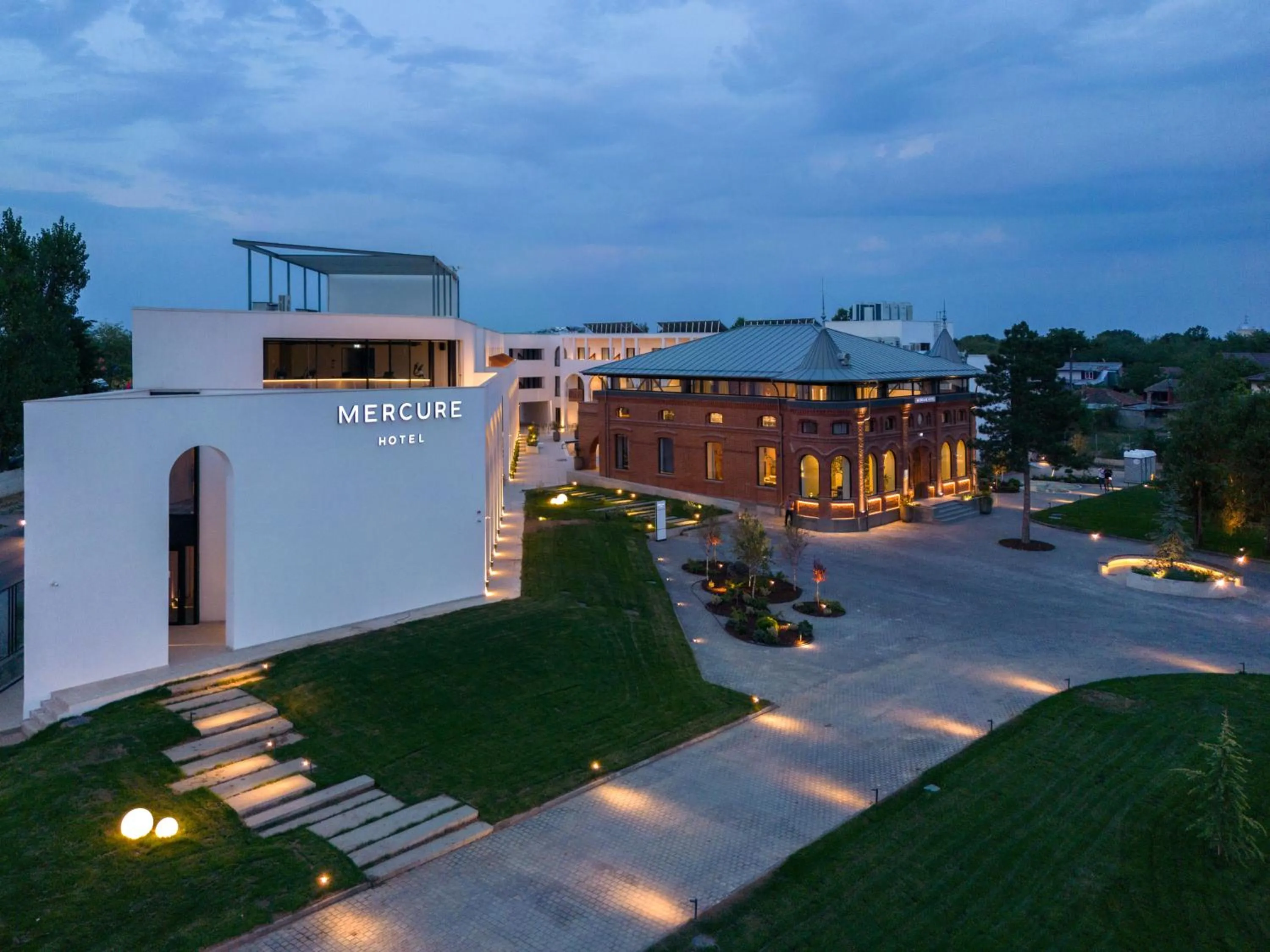 Mercure Conacul Cozieni