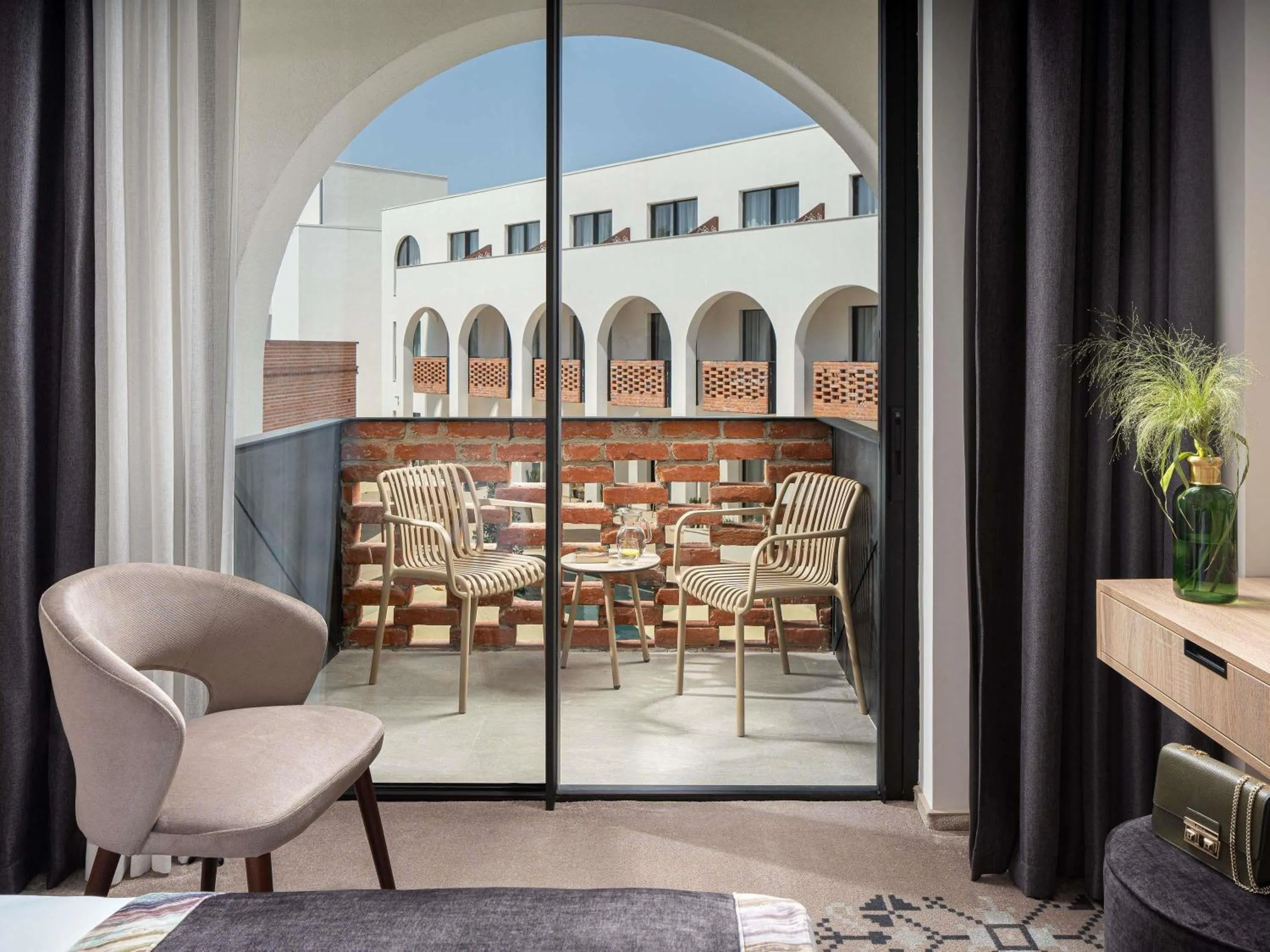 Bedroom in Mercure Conacul Cozieni