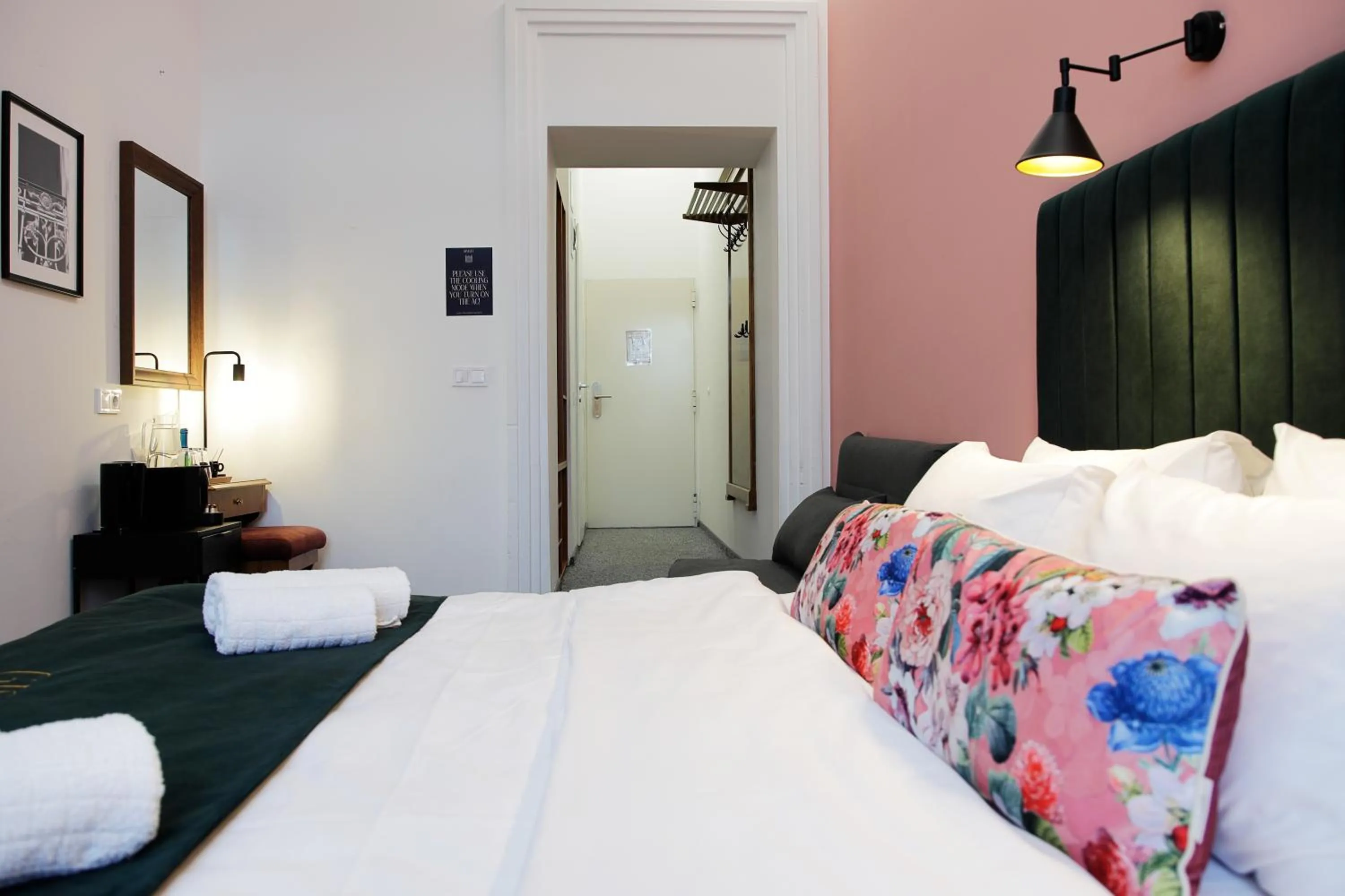 Bed in Giselle Vintage Doubles - Adults Only