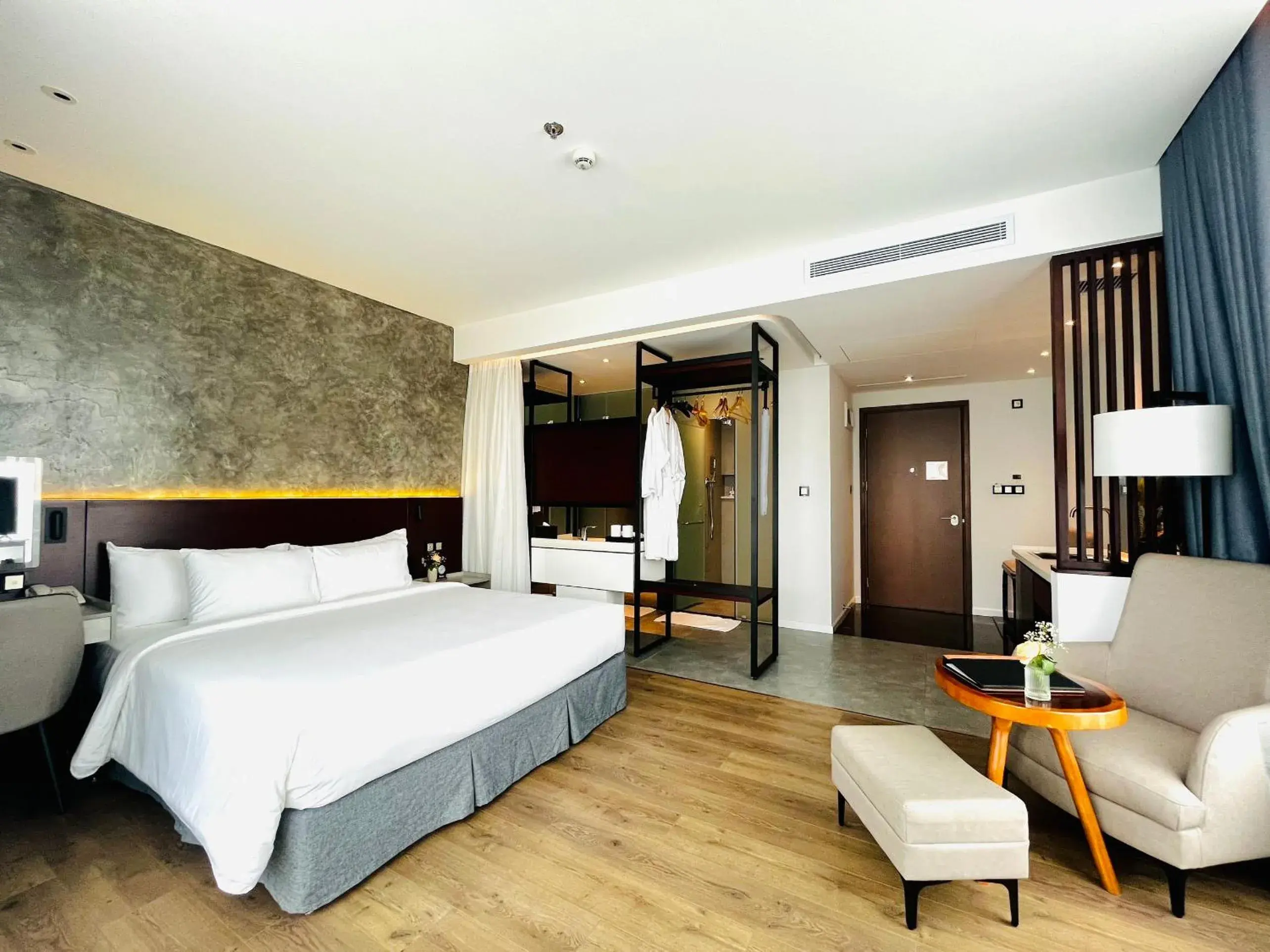 Deluxe Double Room in NEWCC HOTEL AND SERVICED APARTMENT Deluxe Double Room in NEWCC HOTEL AND SERVICED APARTMENT
