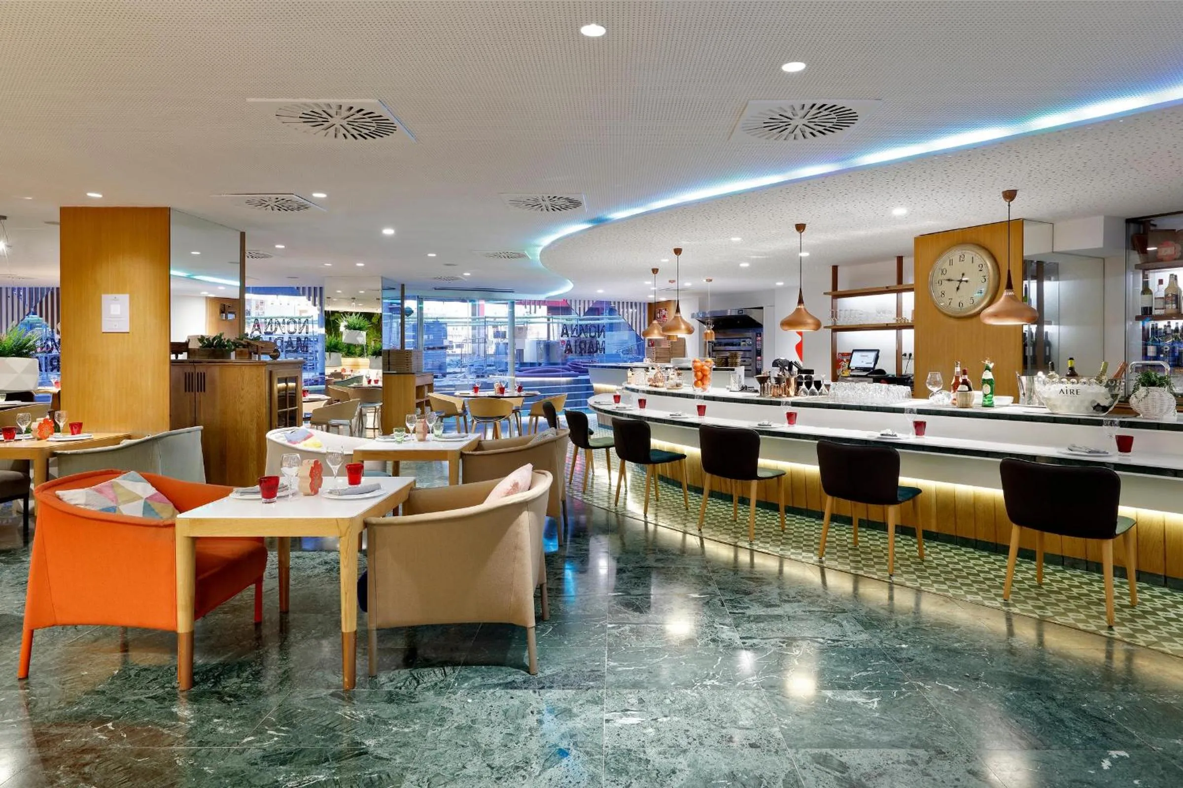 Restaurant/places to eat in Melia Barcelona Sarriá