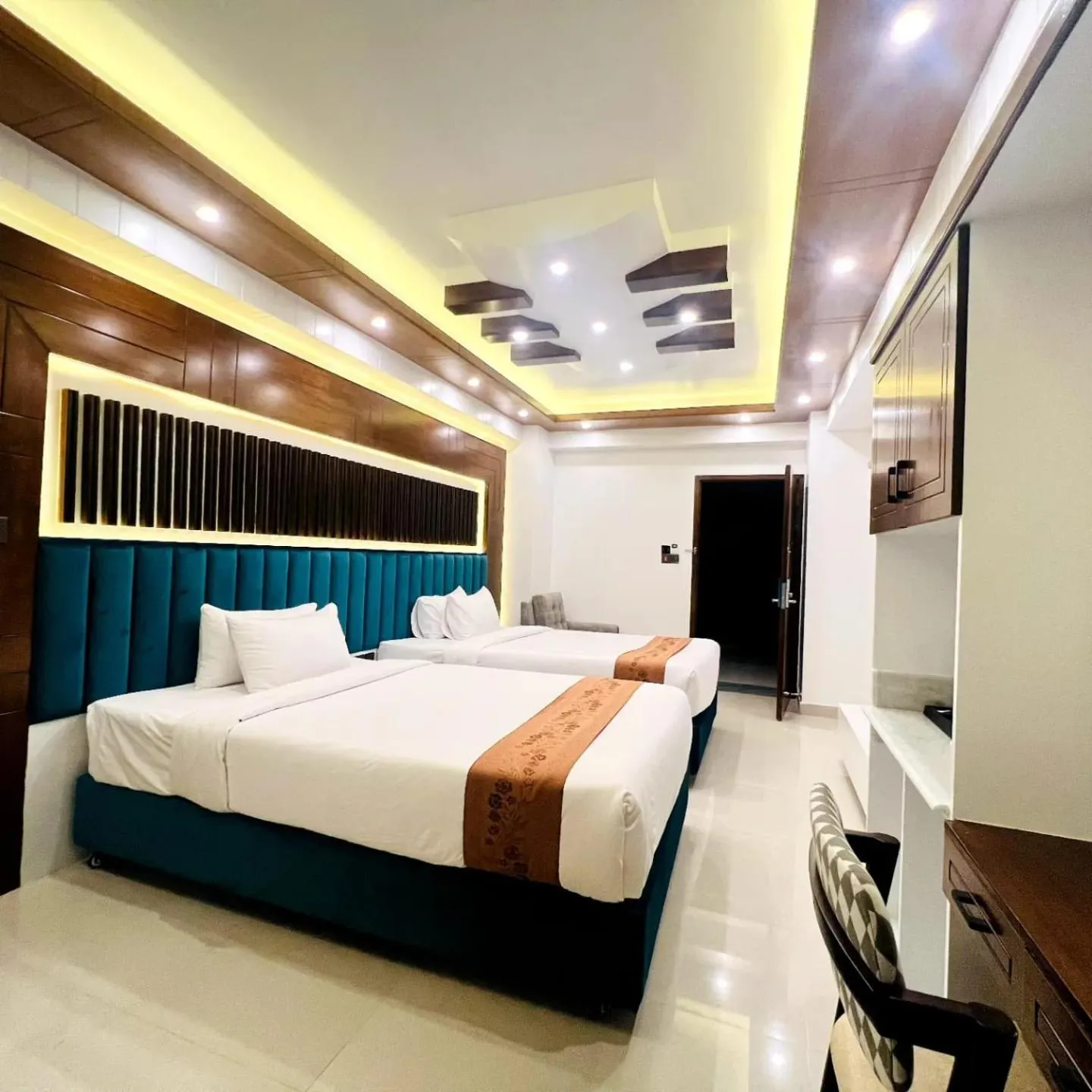 Bed in Hotel Elite Palace