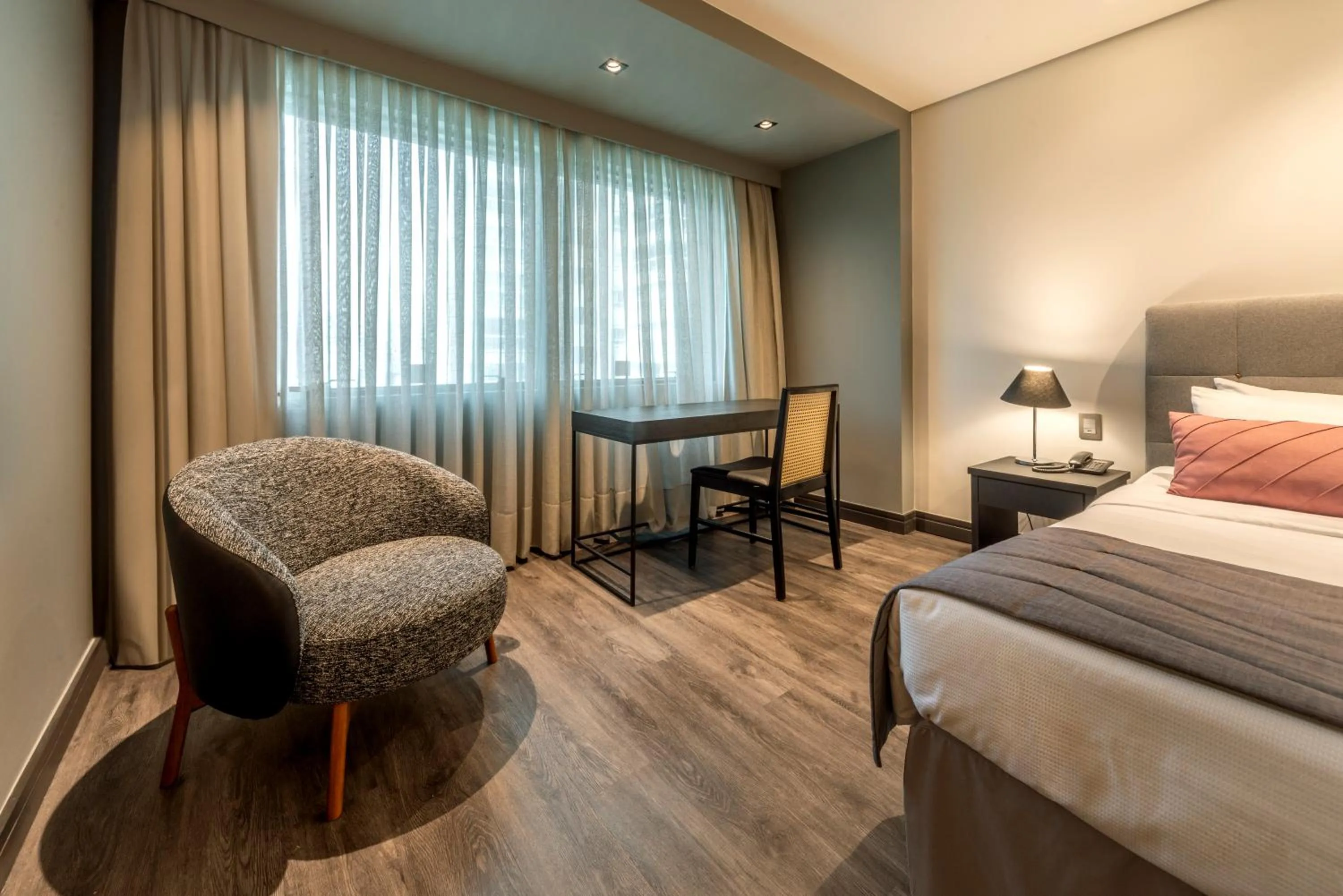 Bedroom, Bed in Laghetto Stilo São Paulo