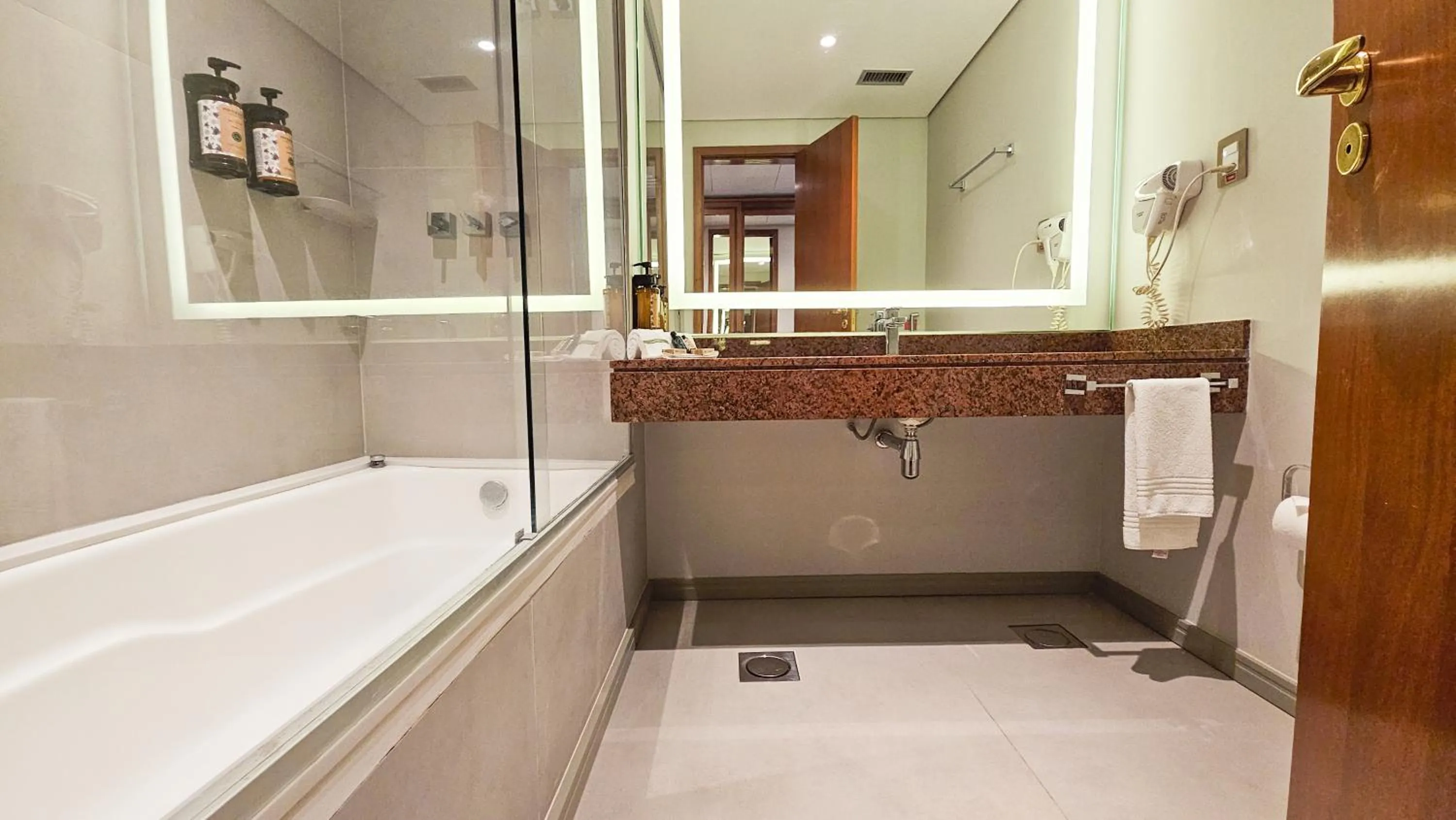 Bedroom in Laghetto Stilo São Paulo