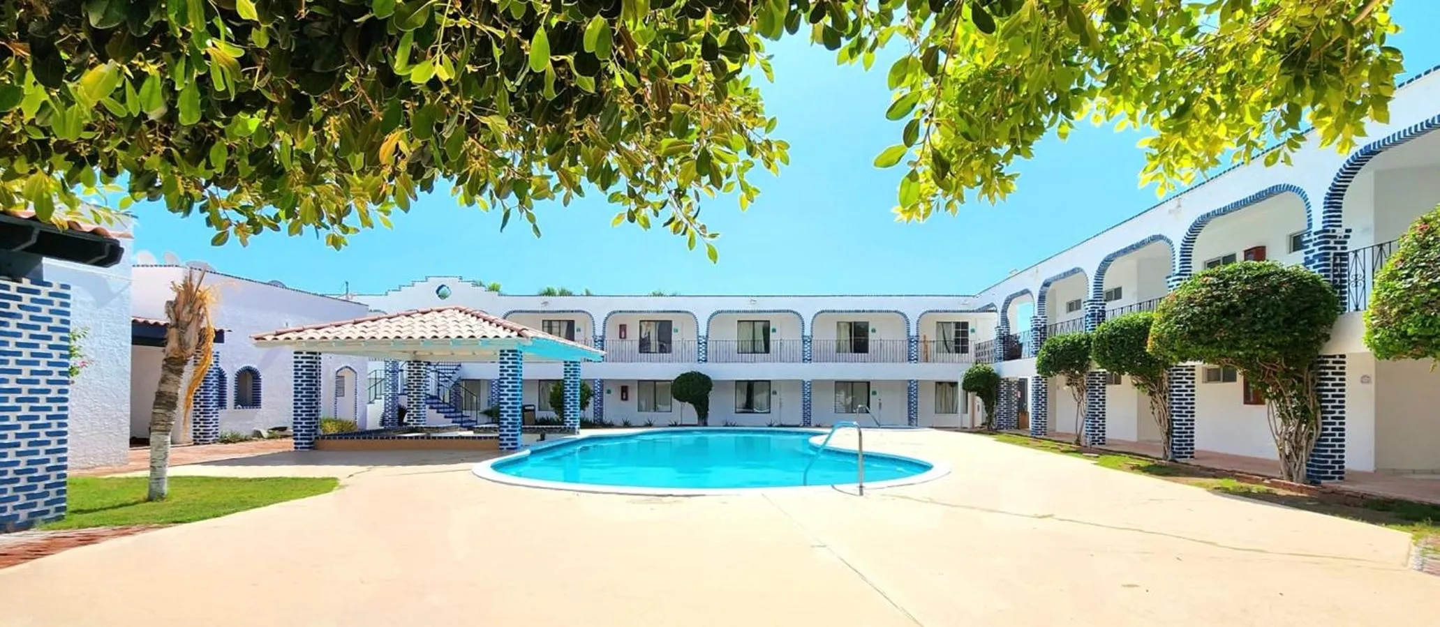 Property building in Playa Inn Rocky Point