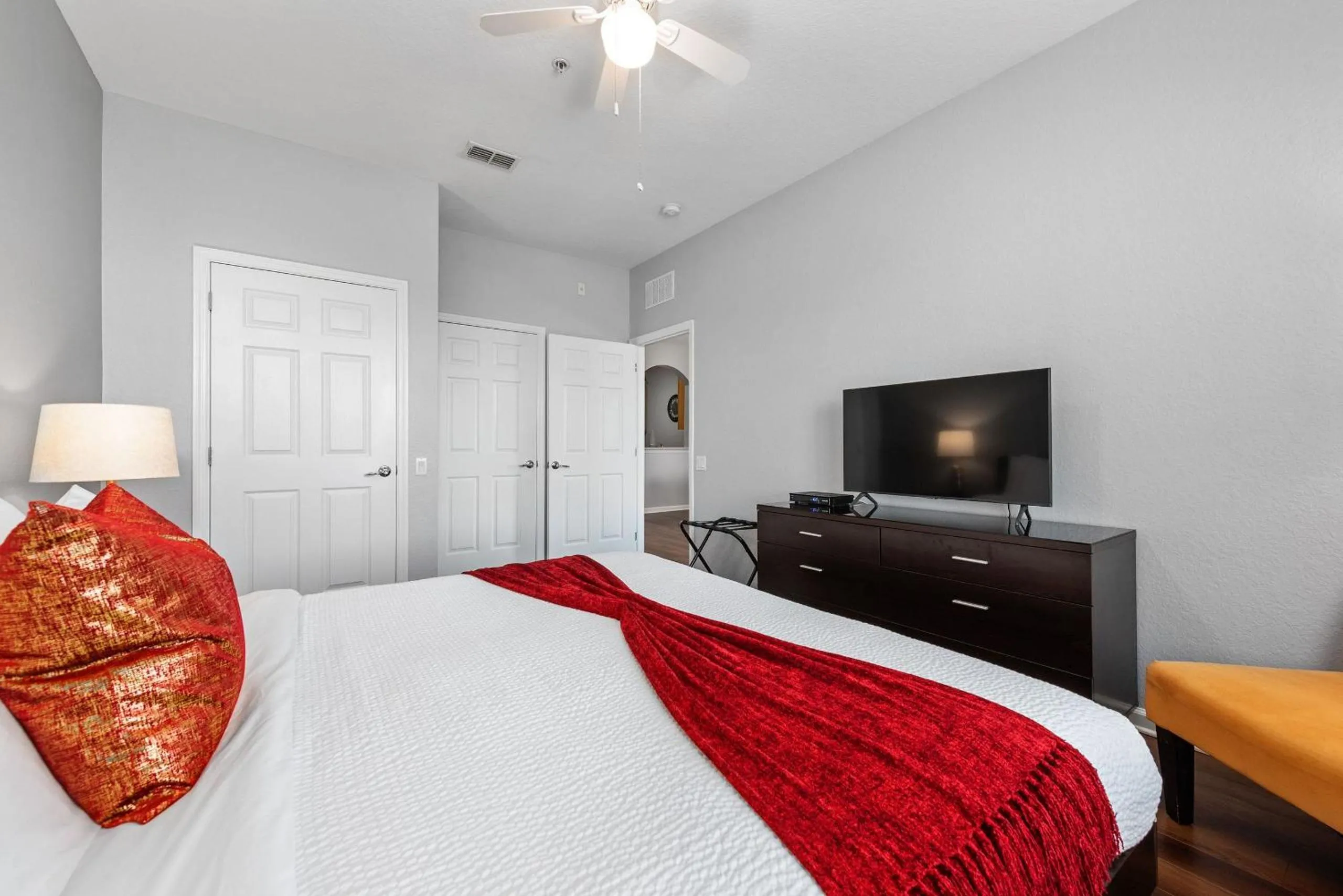 Bed in Vista Cay Resort