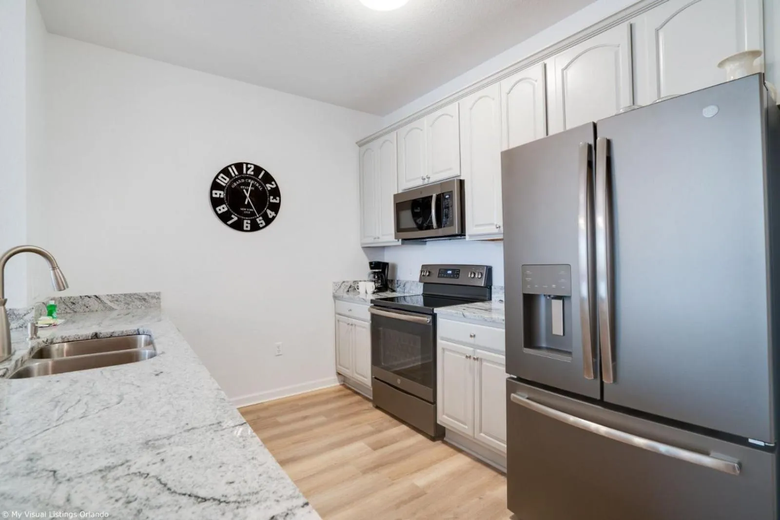 dishwasher in Vista Cay Resort