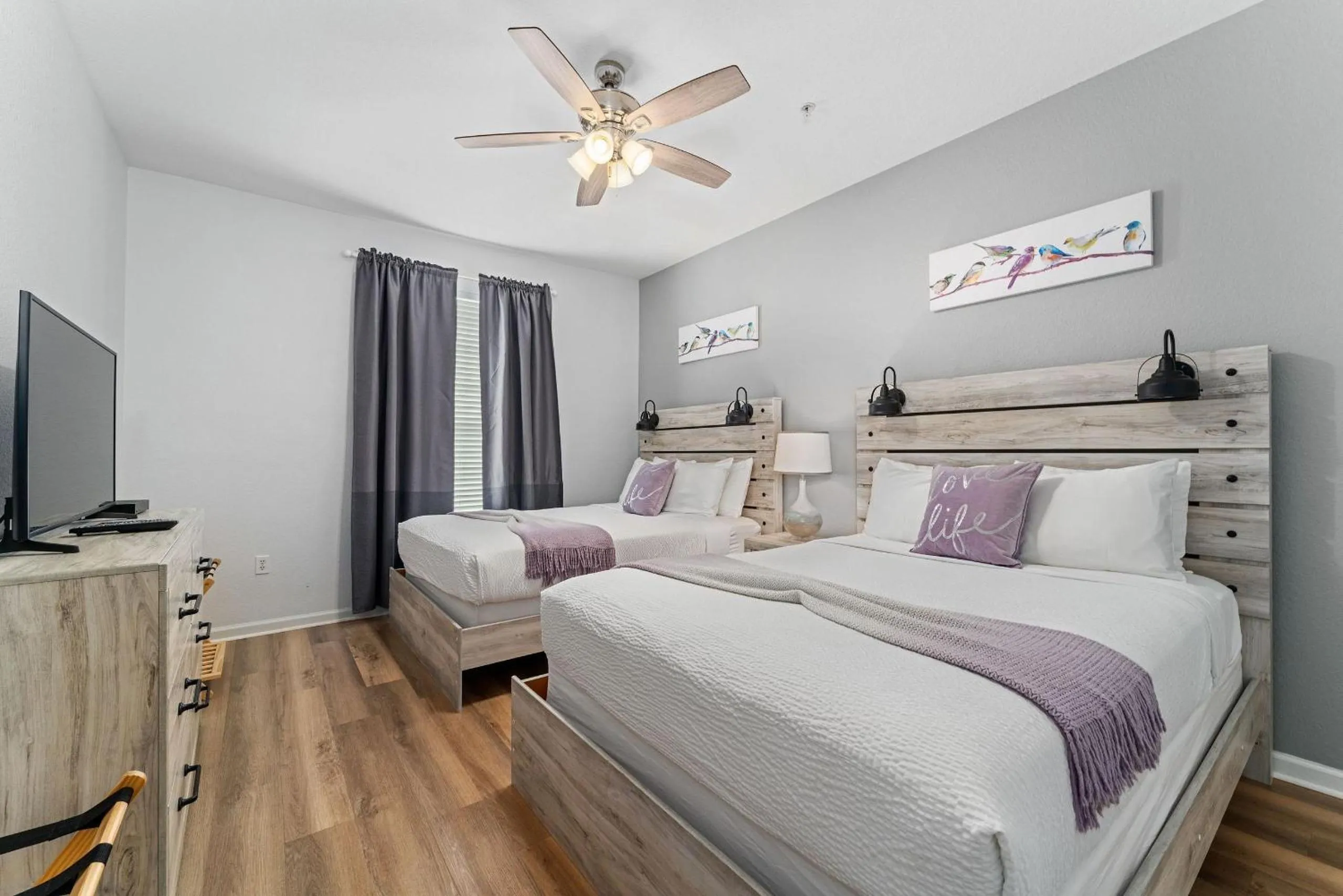 Bed in Vista Cay Resort