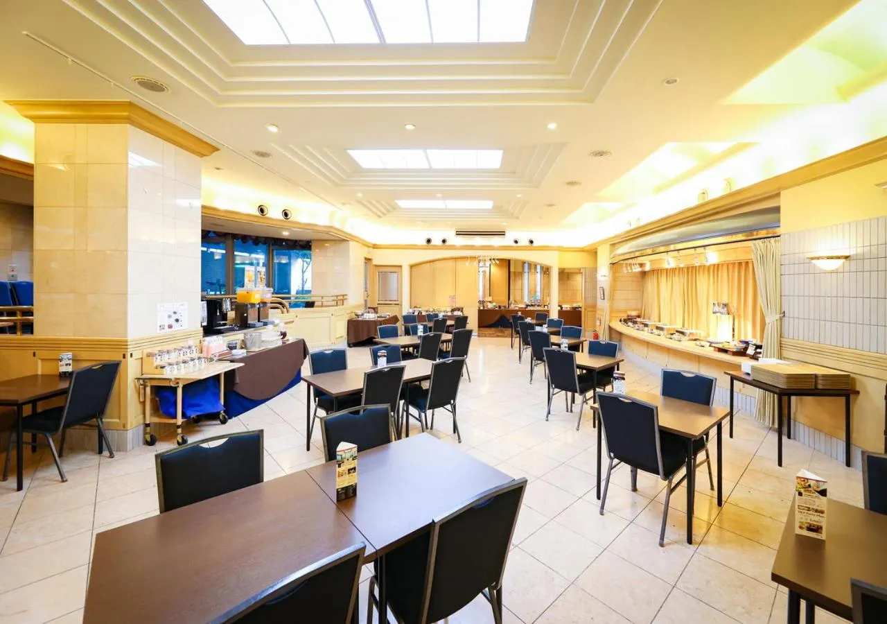 Restaurant/places to eat in APA Hotel TKP Sapporo Eki-Kitaguchi Excellent