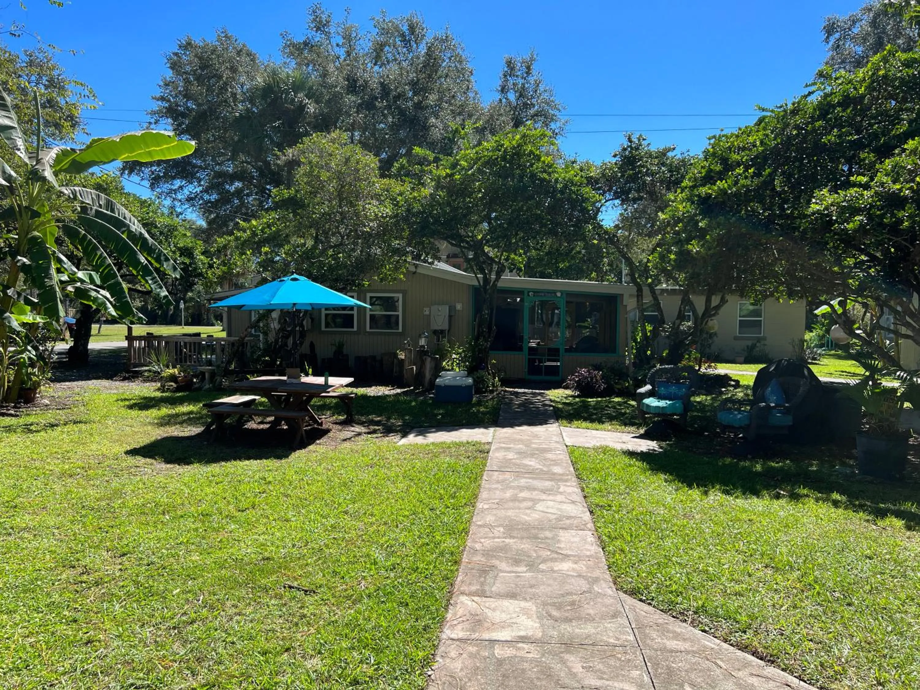 Nature Coast Inn & Cottages