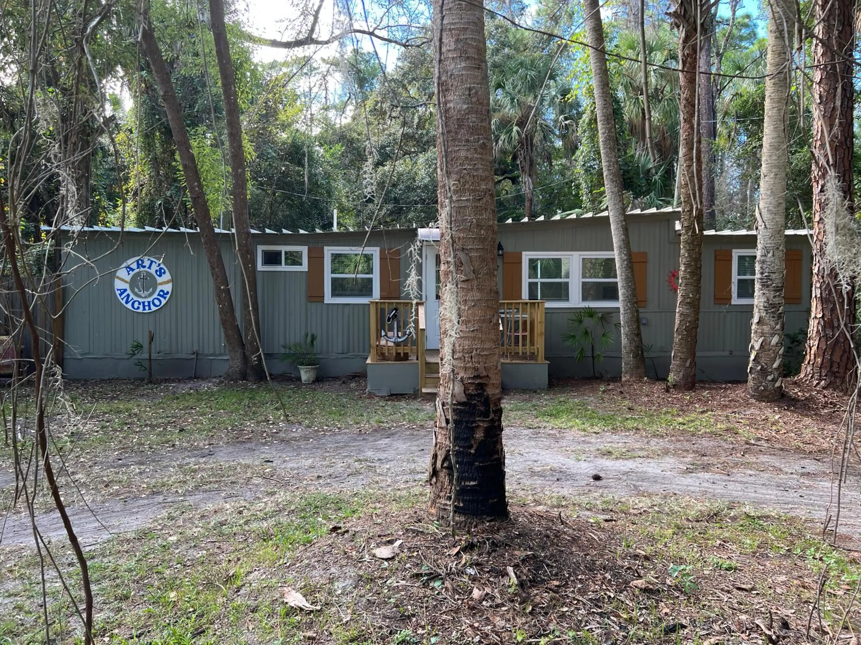 Nature Coast Inn & Cottages