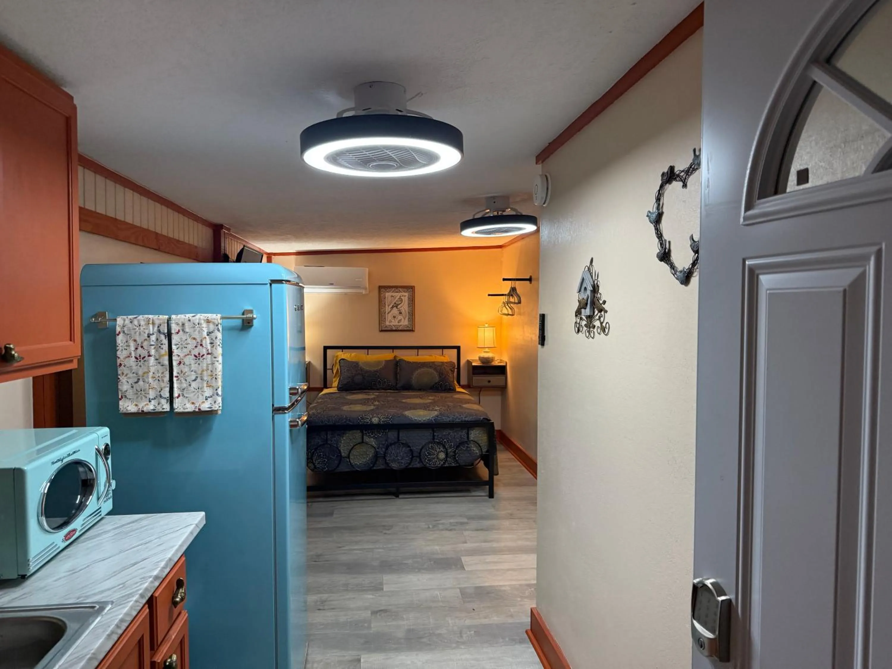 Bed in Nature Coast Inn & Cottages