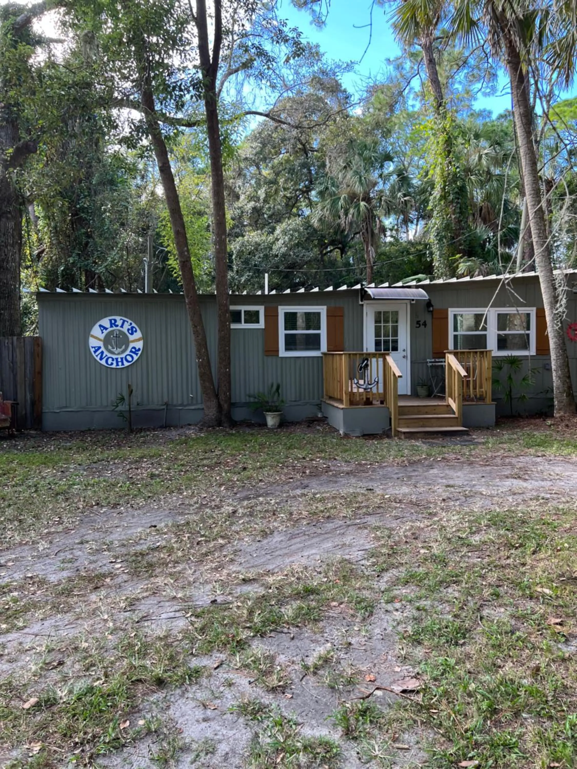 Nature Coast Inn & Cottages