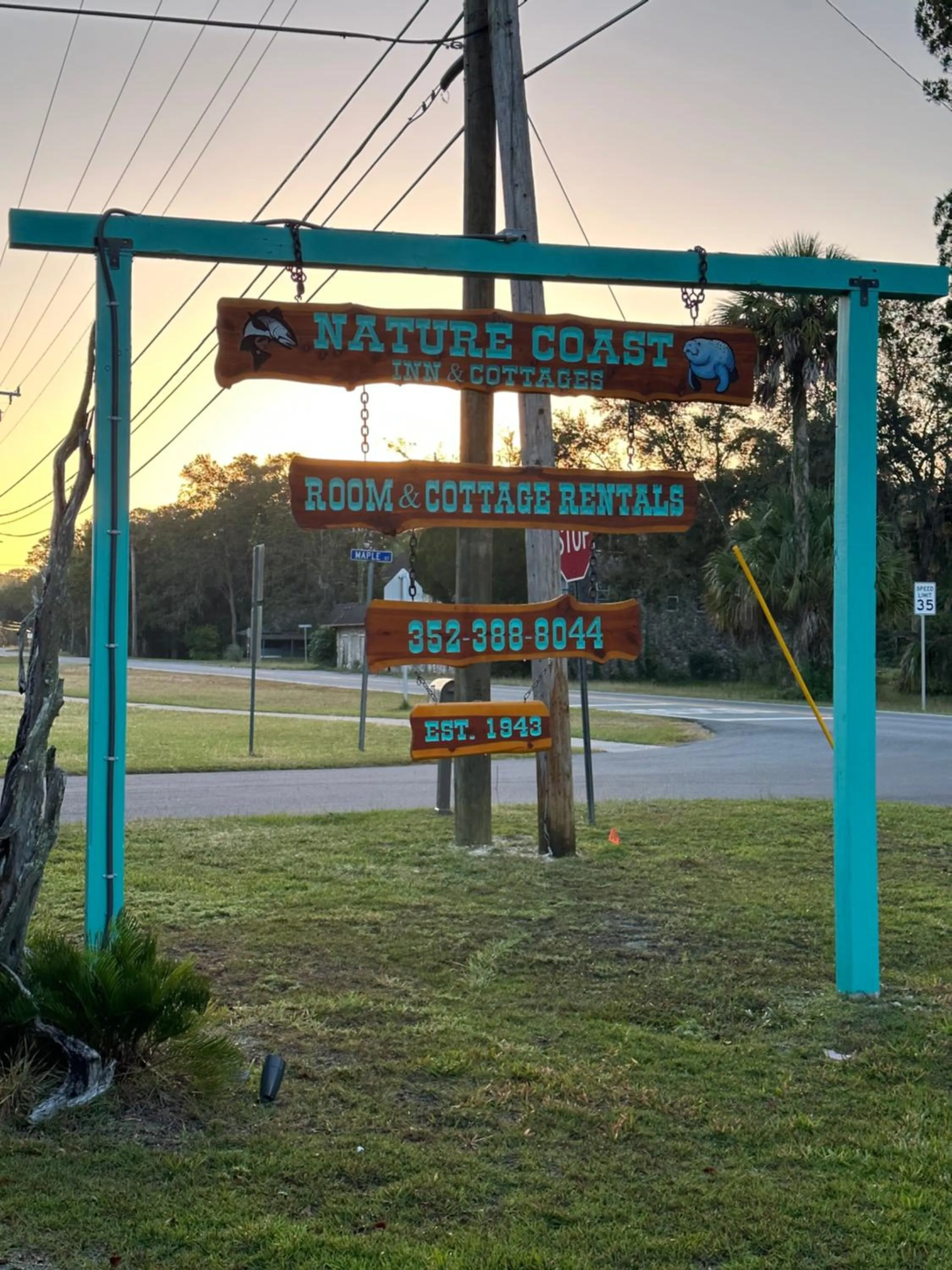 Nature Coast Inn & Cottages