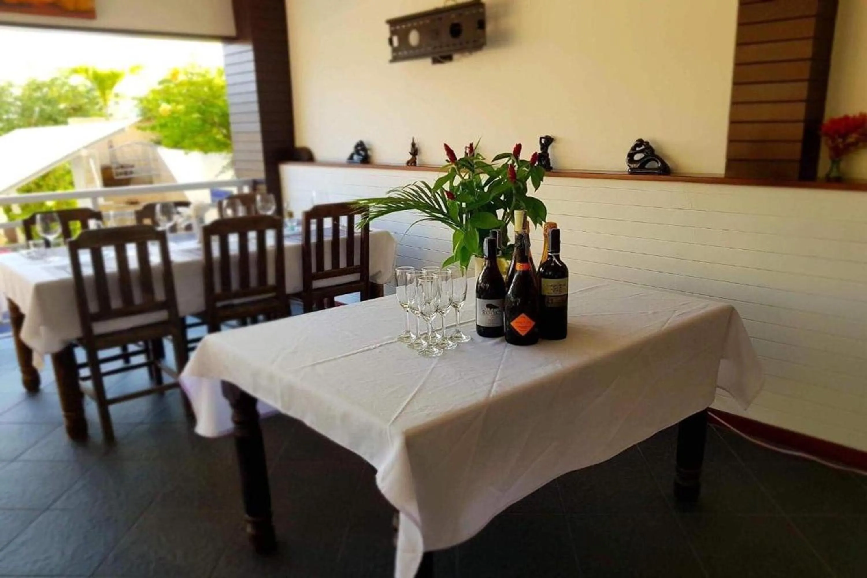 Restaurant/places to eat in Swiss Villas Panoramic - SHA Certified