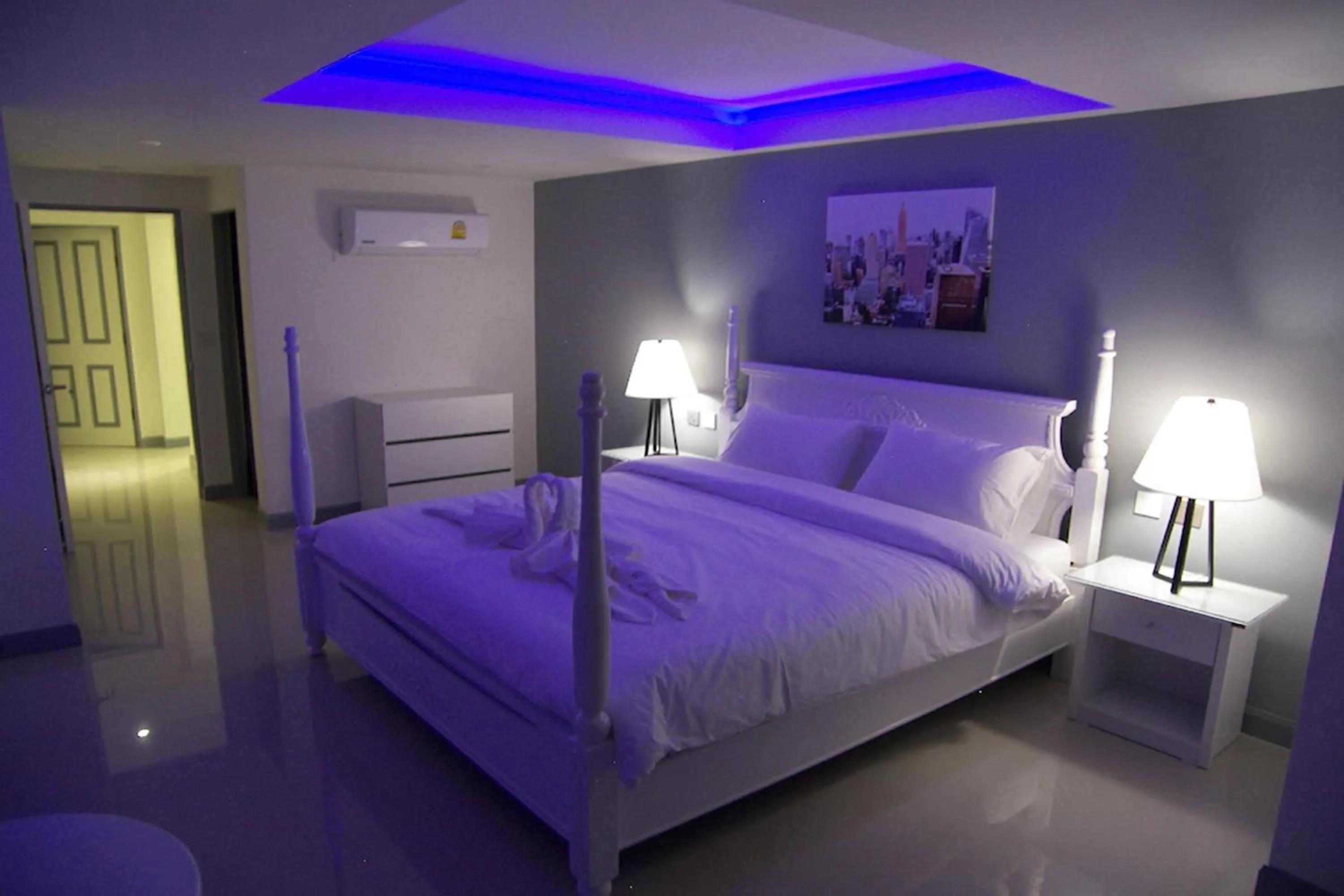 Bed in Swiss Villas Panoramic - SHA Certified