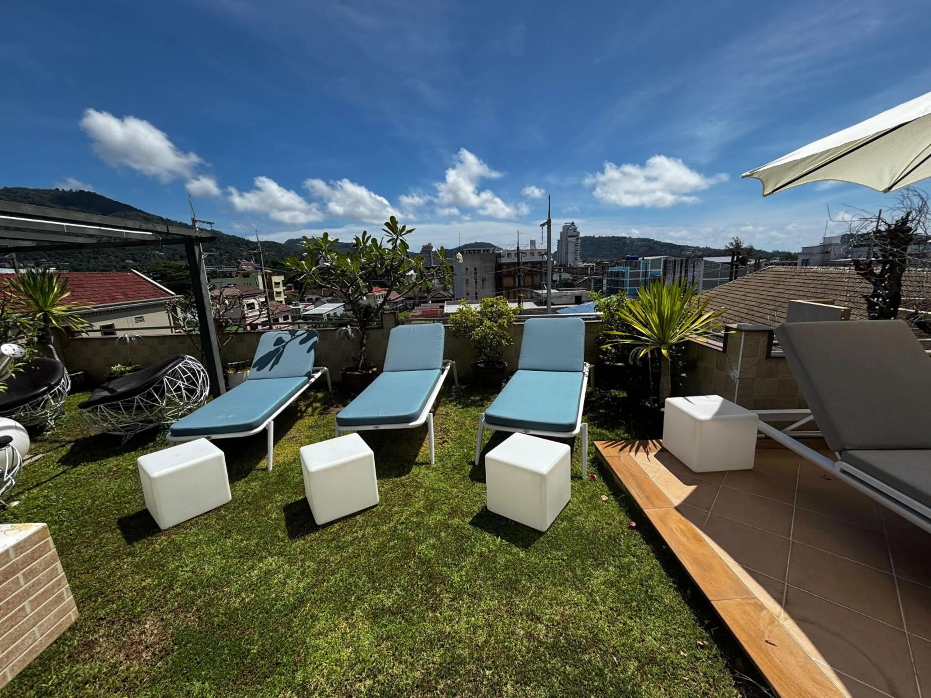 Swimming pool in Swiss Villas Panoramic - Hillside Beach View