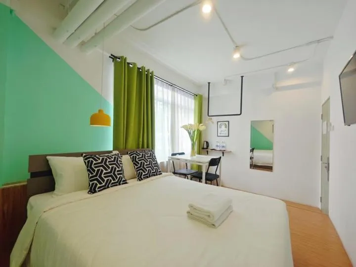 Bedroom, Bed in Ostay Asoke Bangkok