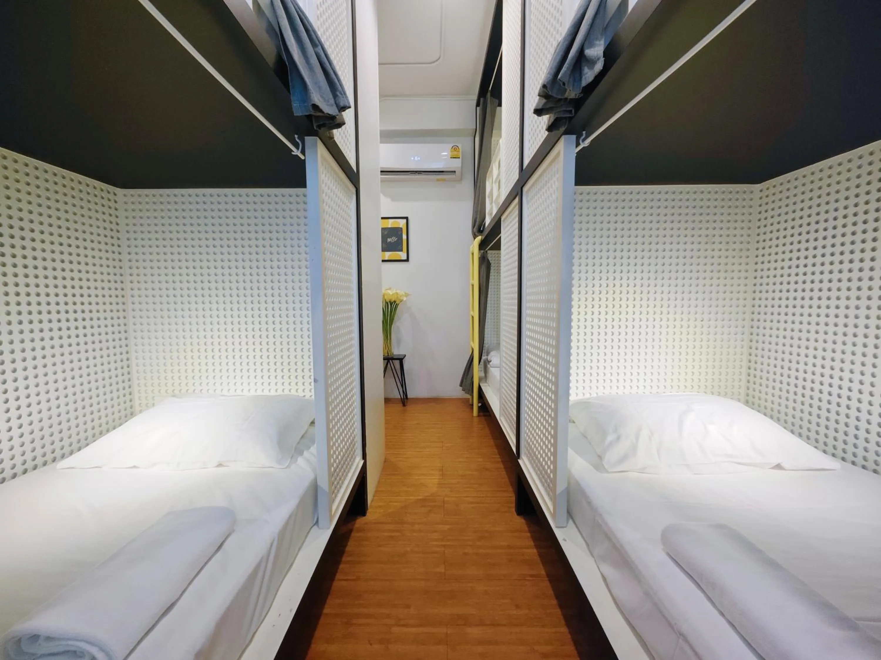 Bedroom, Bed in Ostay Asoke Bangkok