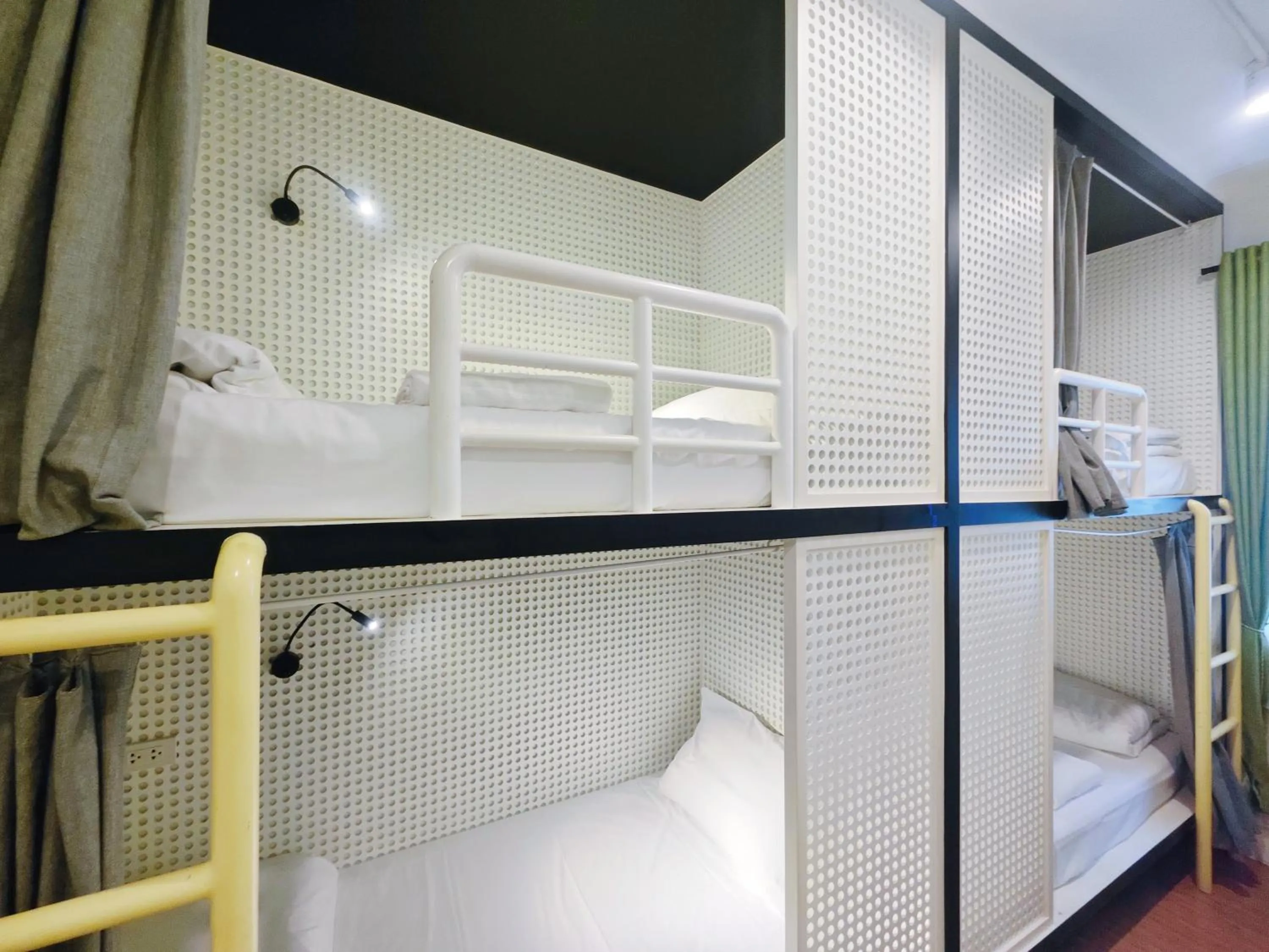 Bedroom, Bed in Ostay Asoke Bangkok