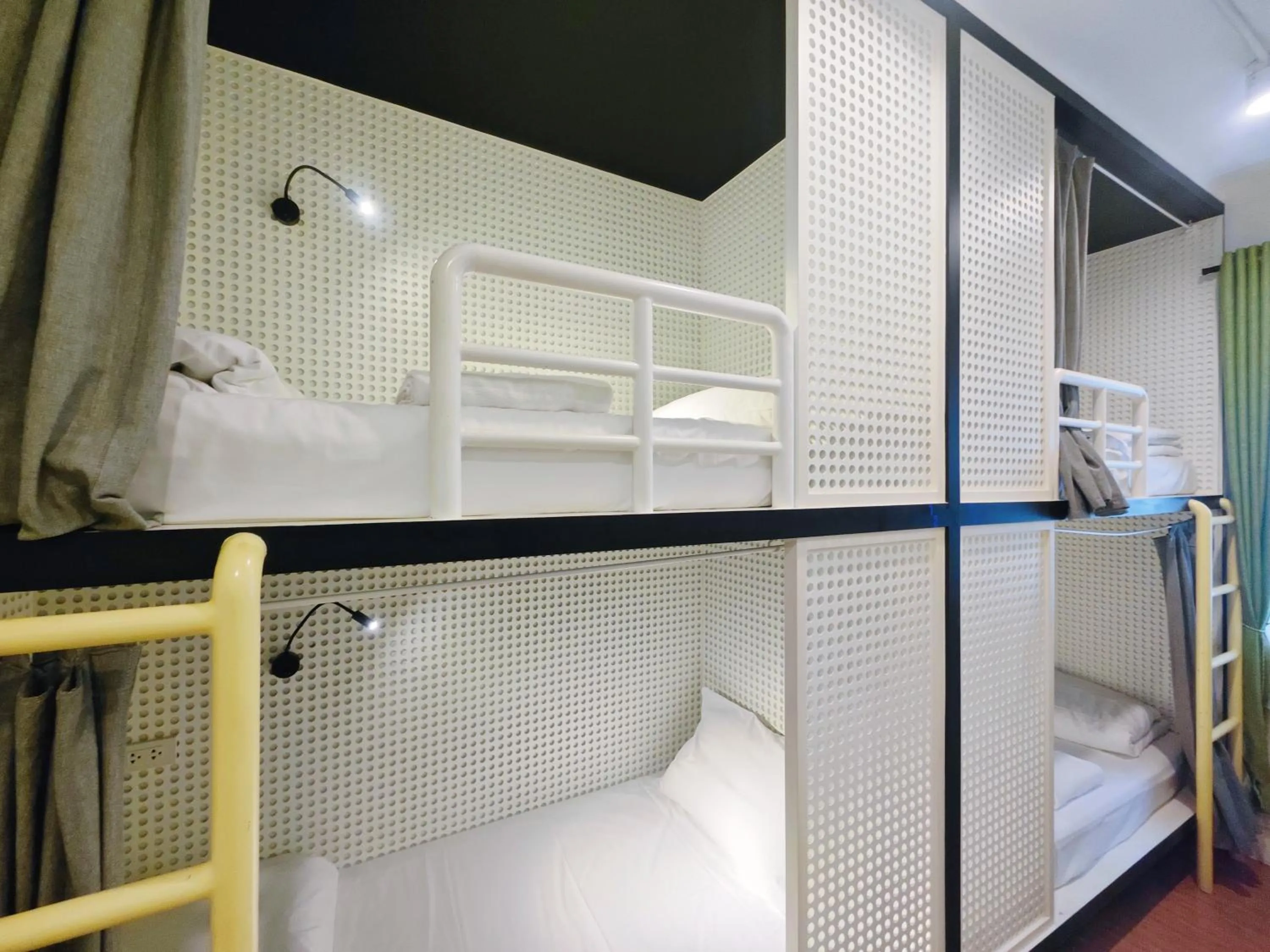 Bedroom, Bed in Ostay Asoke Bangkok