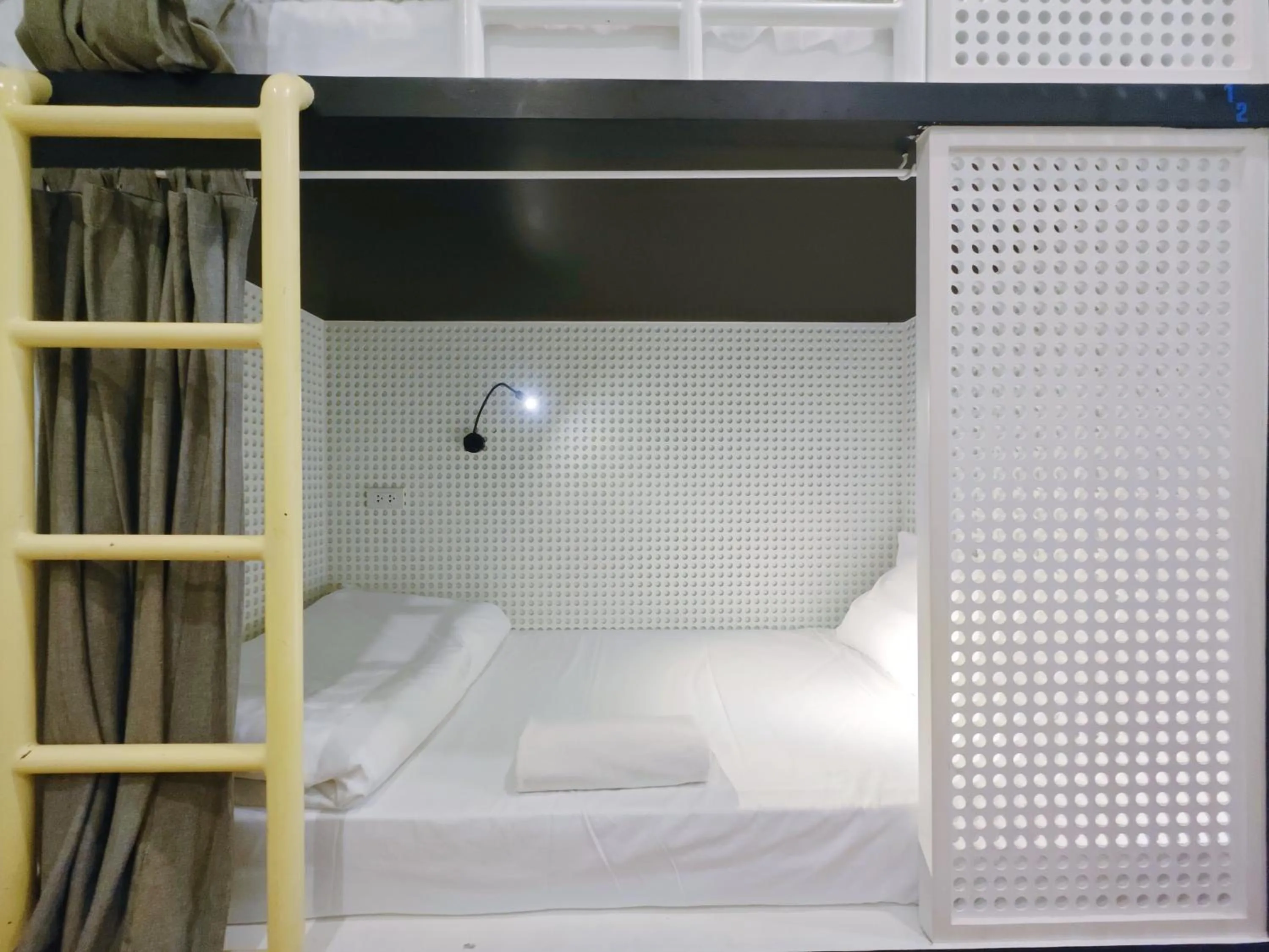 Bedroom, Bed in Ostay Asoke Bangkok