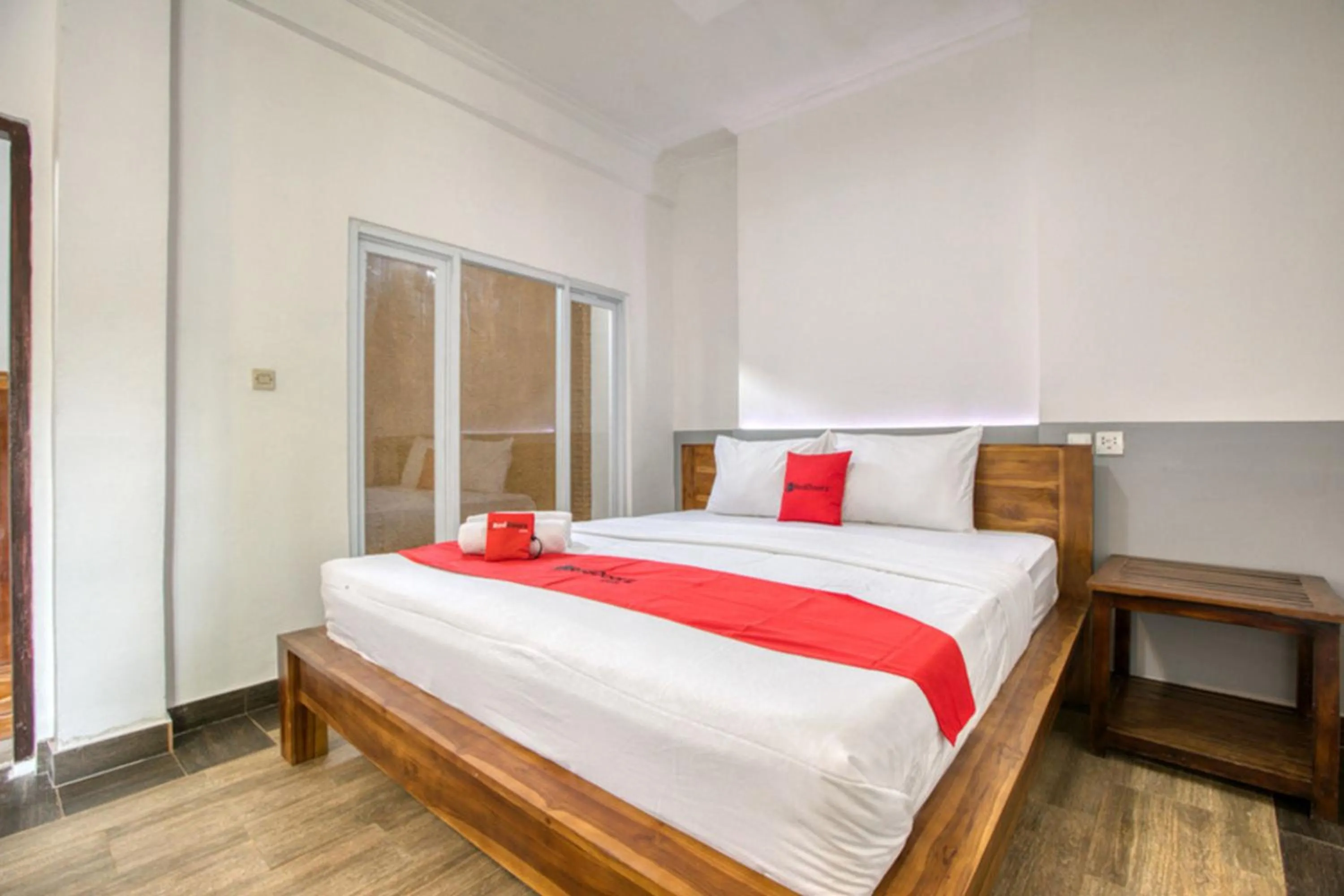 Bed in RedDoorz near Exit Toll Nusa Dua