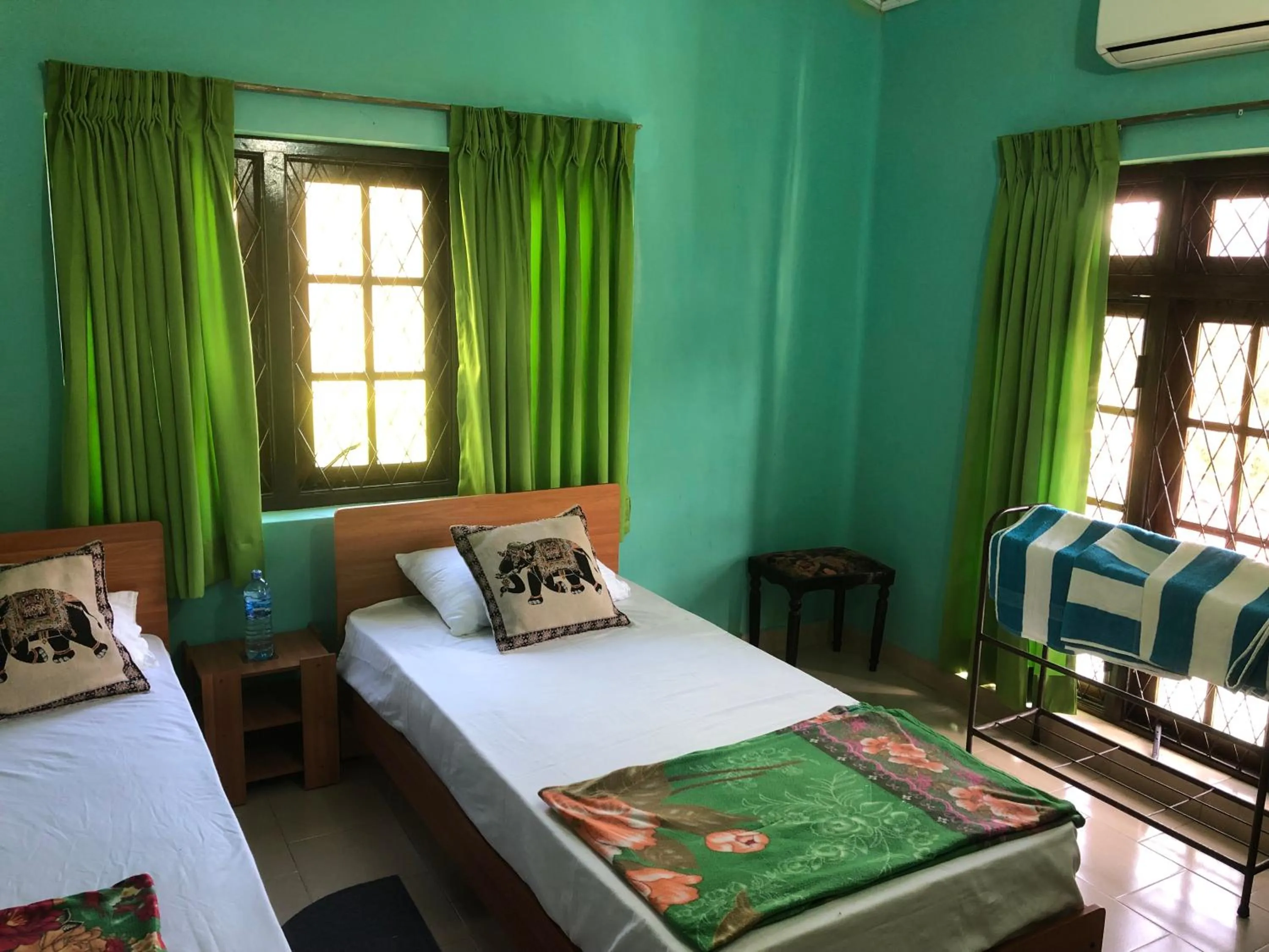 Bed in Araliya Holiday Bungalow
