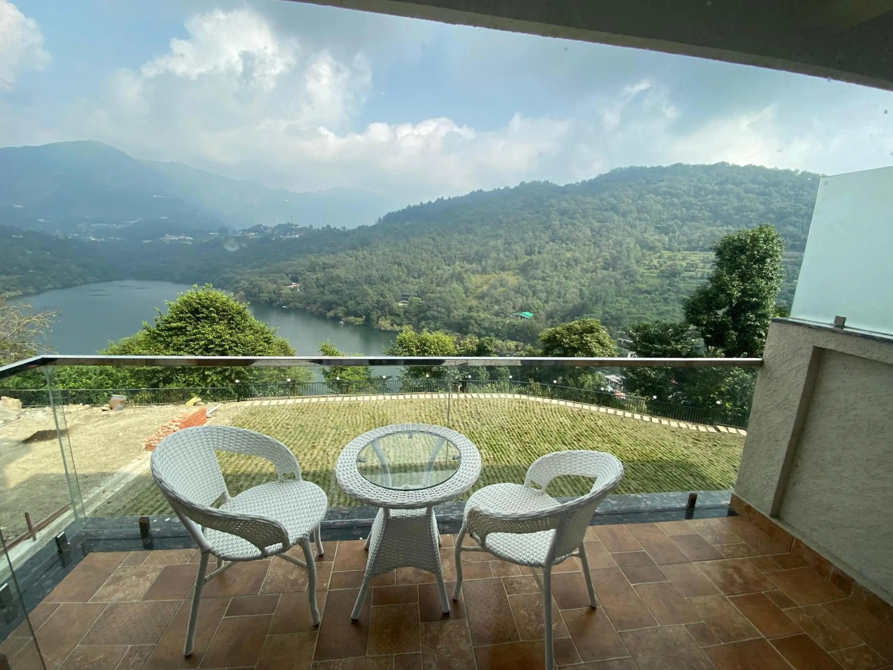 Balcony/Terrace in The Lake Ambience Resort