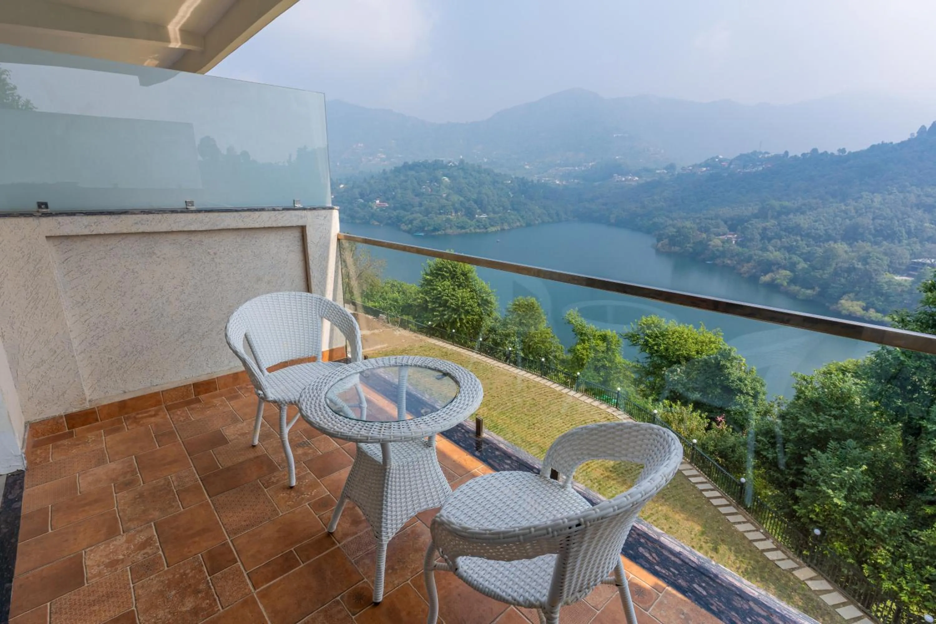 Balcony/Terrace in The Lake Ambience Resort