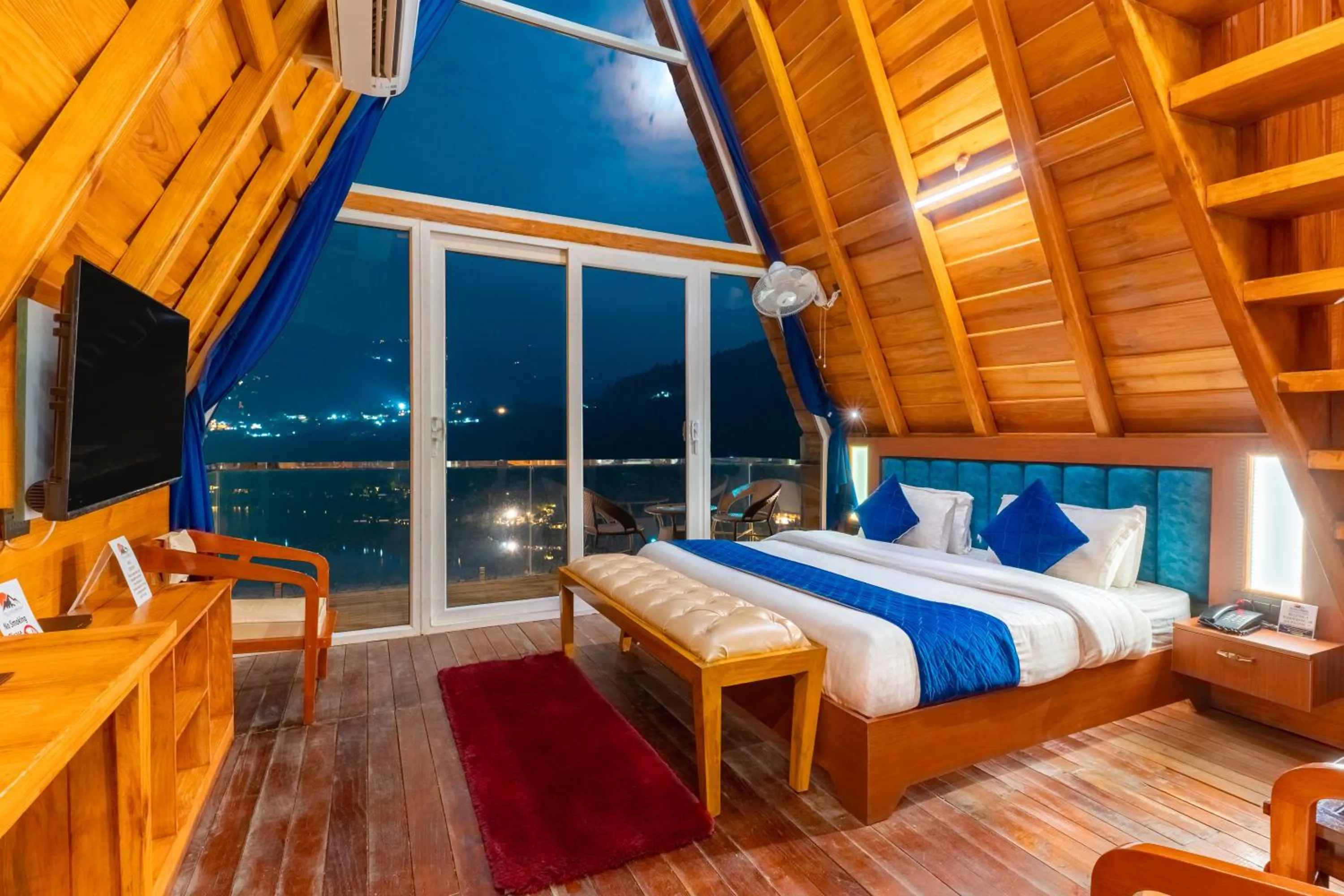 Bedroom, Bed in The Lake Ambience Resort