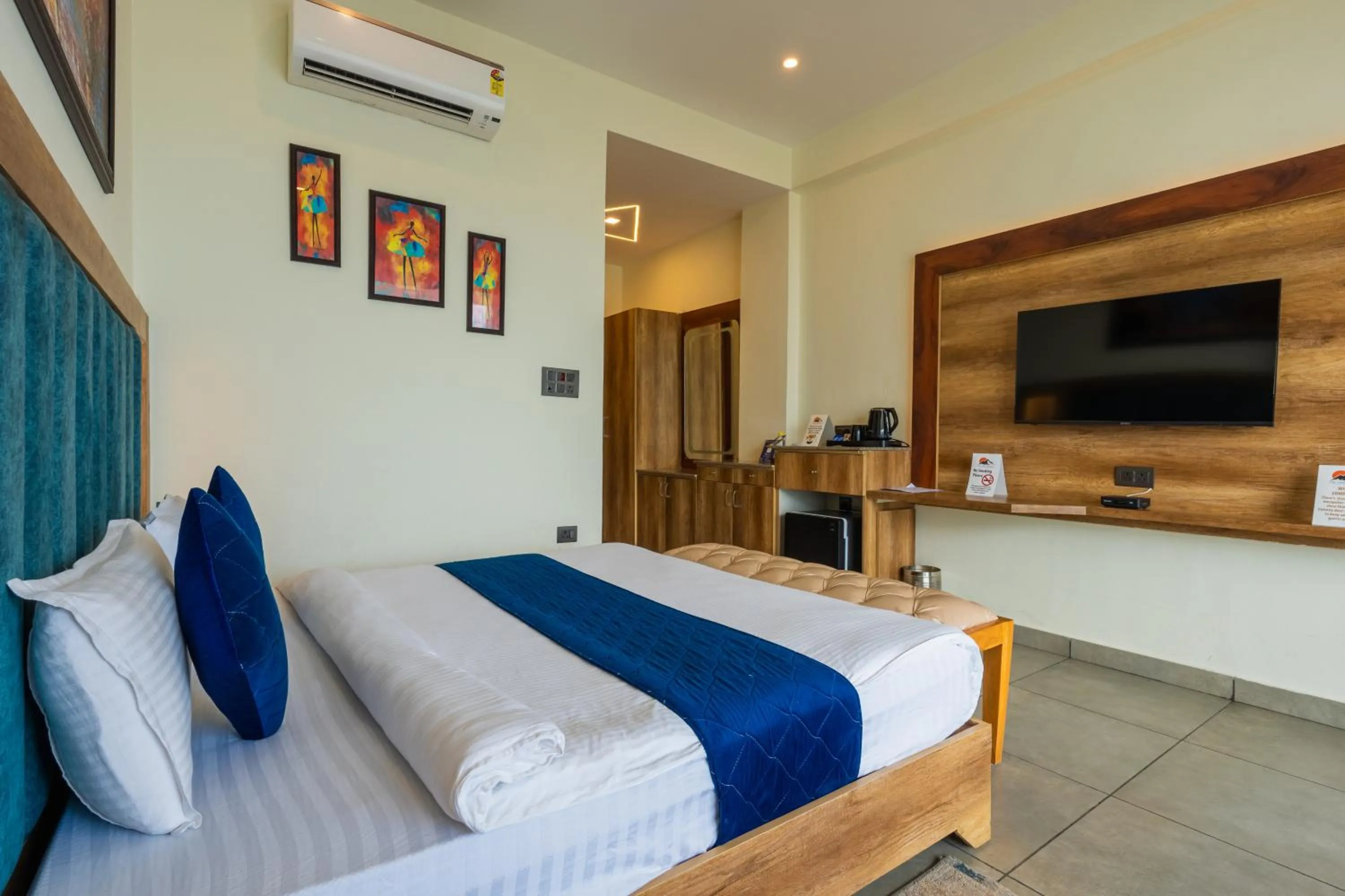 Bed in The Lake Ambience Resort