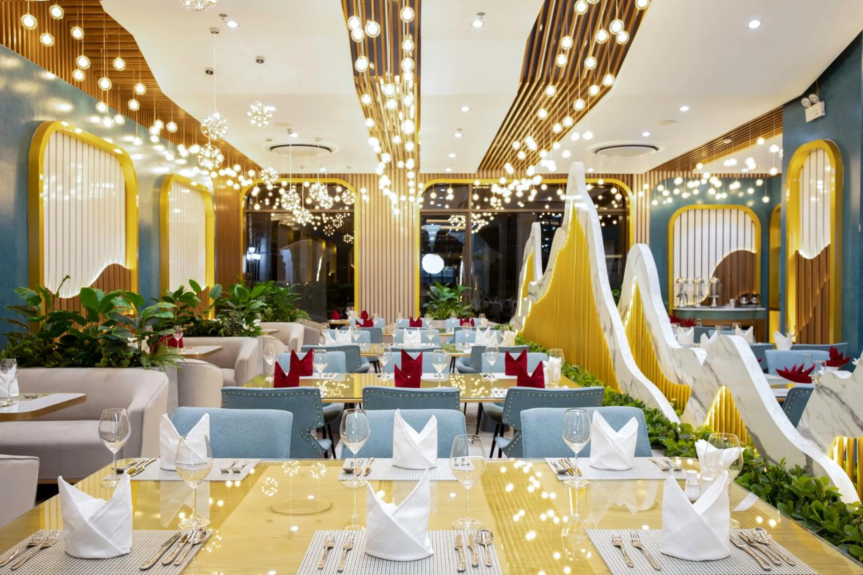 Restaurant/places to eat in Glenda Tower Moc Chau Hotel