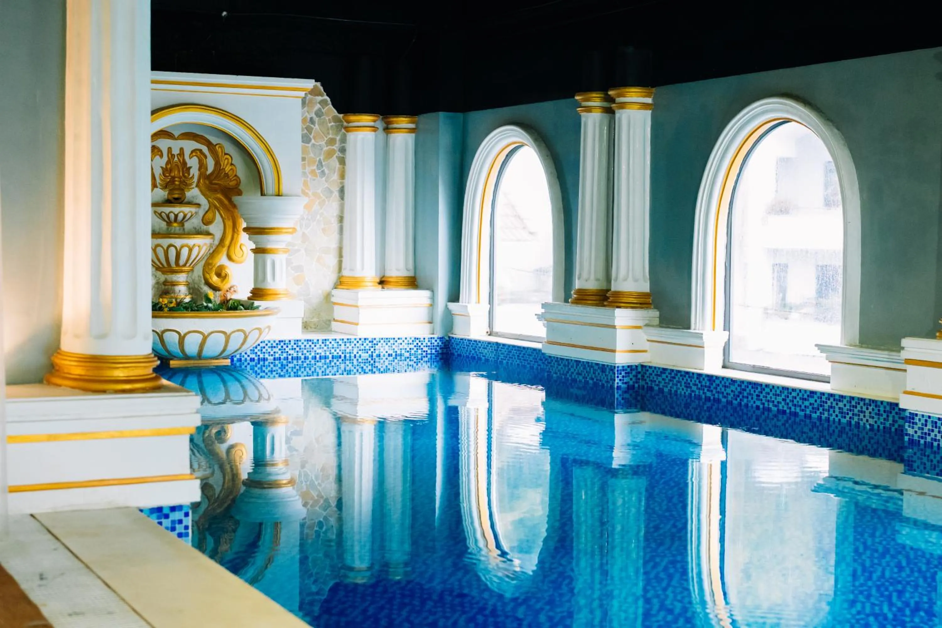 Swimming pool in Glenda Tower Moc Chau Hotel