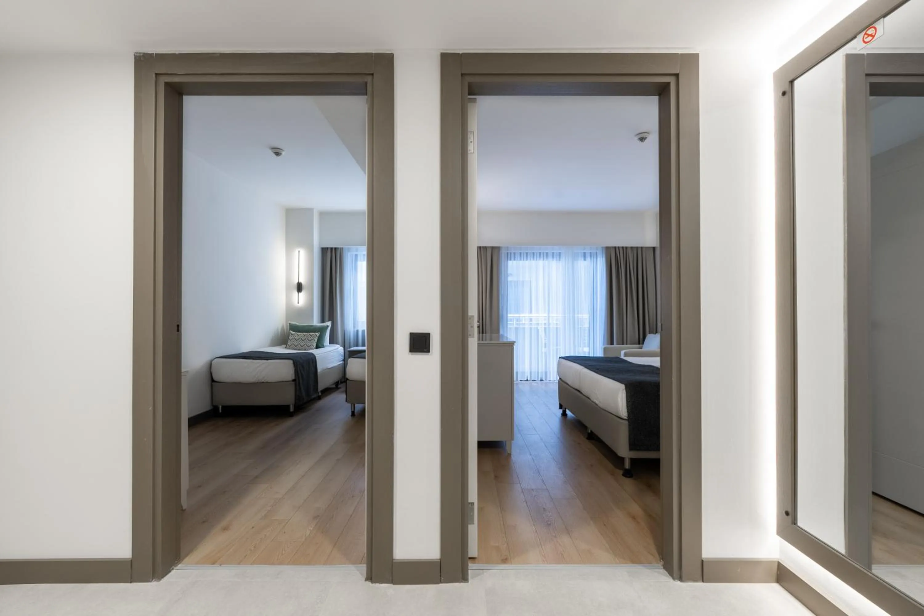 Bed in Side Breeze Hotel